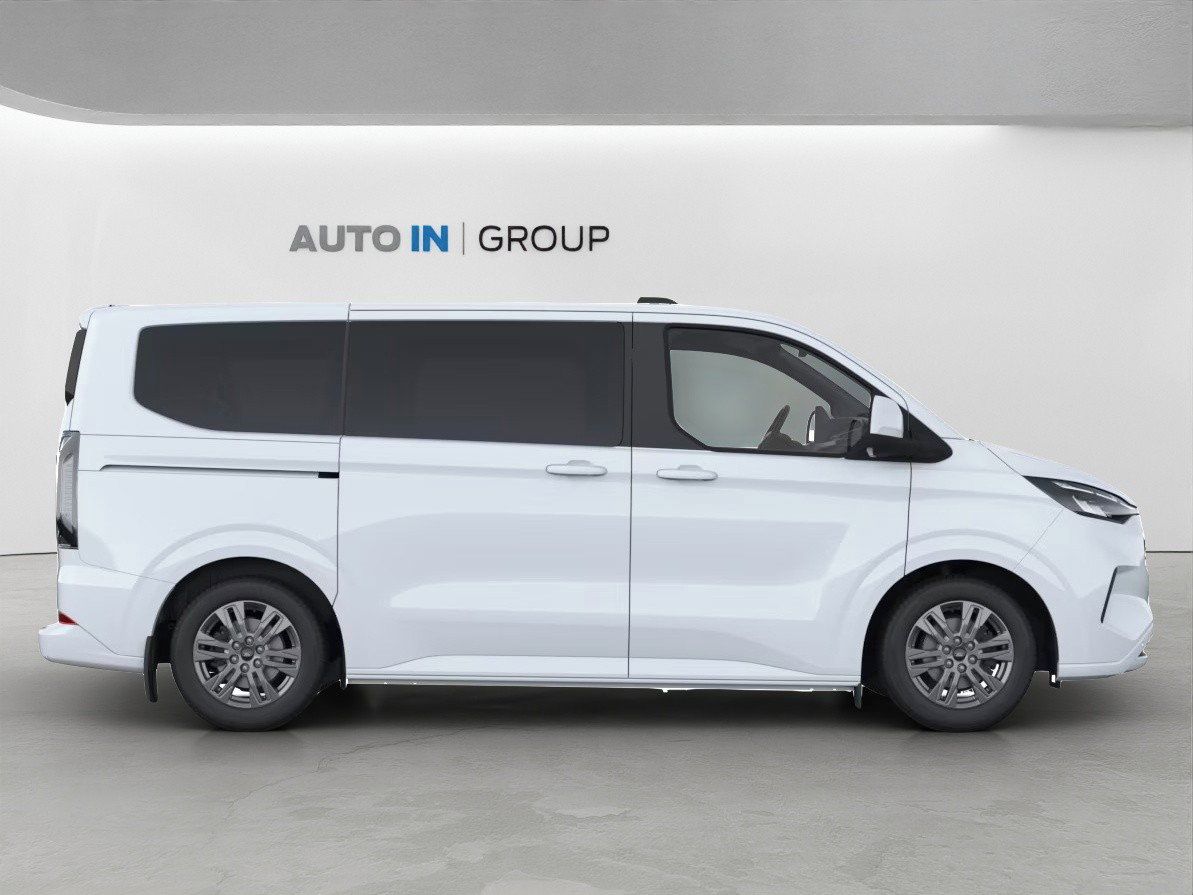 Ford Tourneo Custom, 2,5 Duratec PHEV L1 Titanium - fotka 2