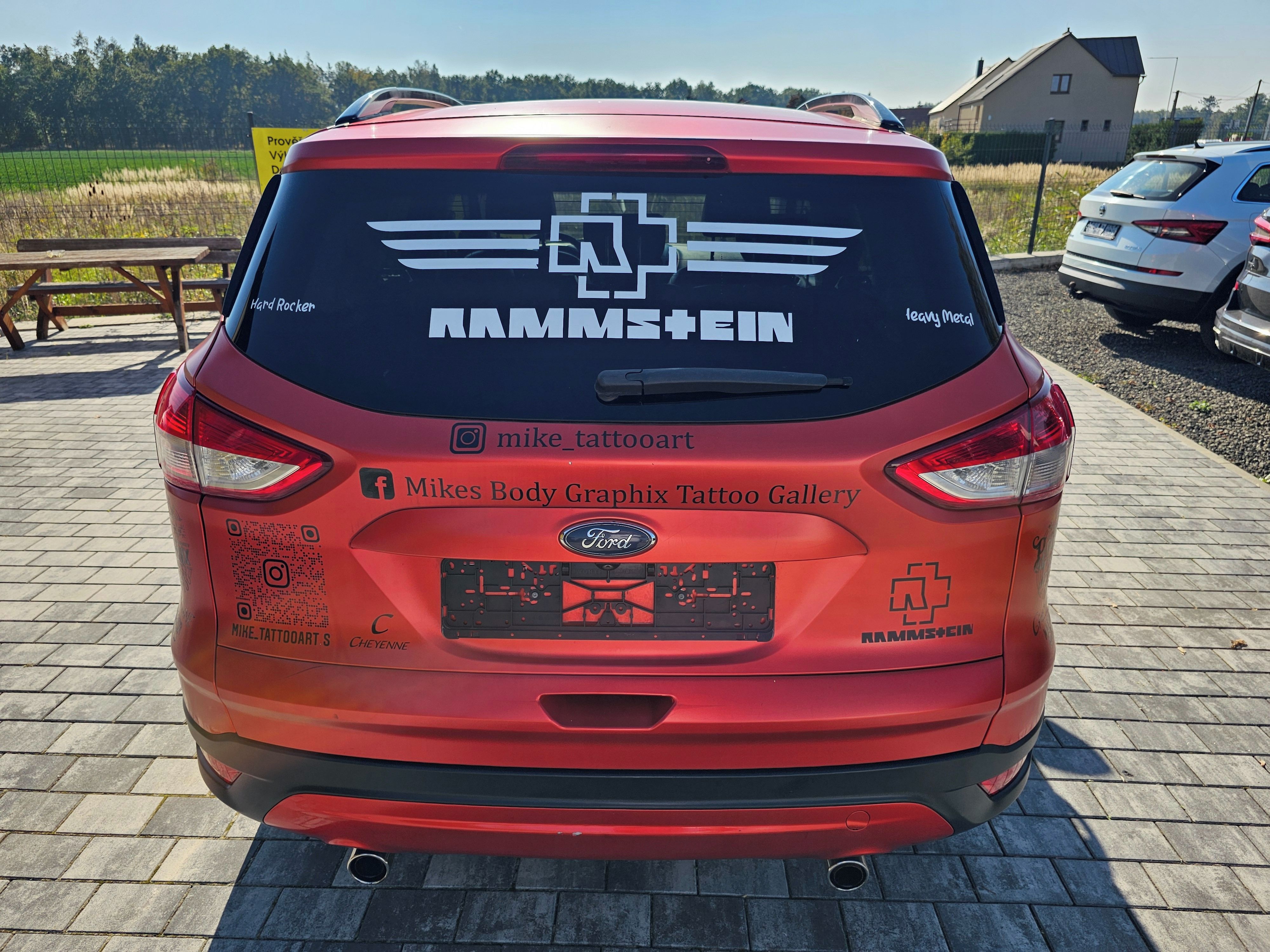 Ford Kuga, 1.5 110 KW, 1. majitel - fotka 6