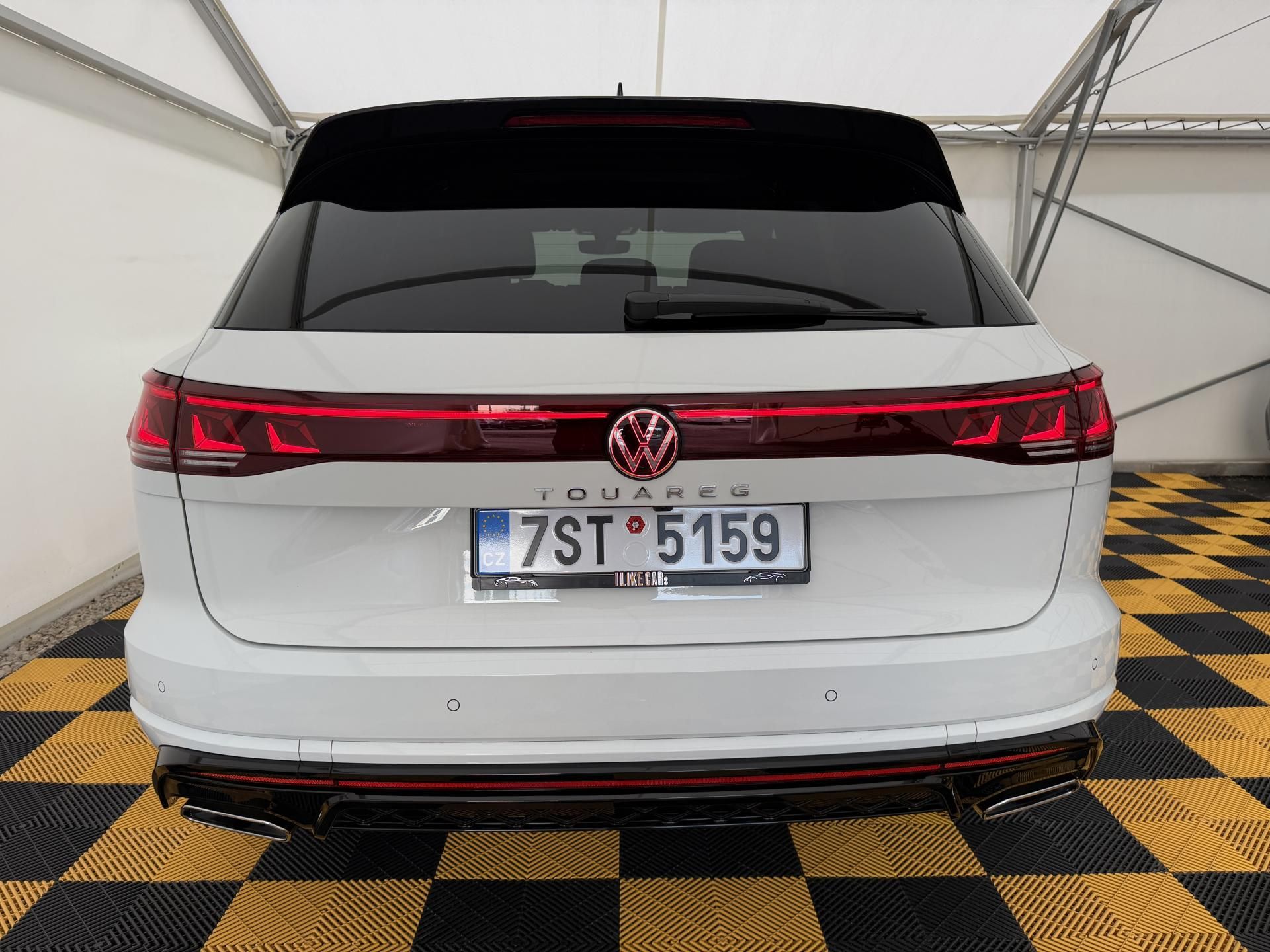 Volkswagen Touareg, 3.0Tdi*1-MAJ*DPH*HUD*R-LINE* - fotka 6