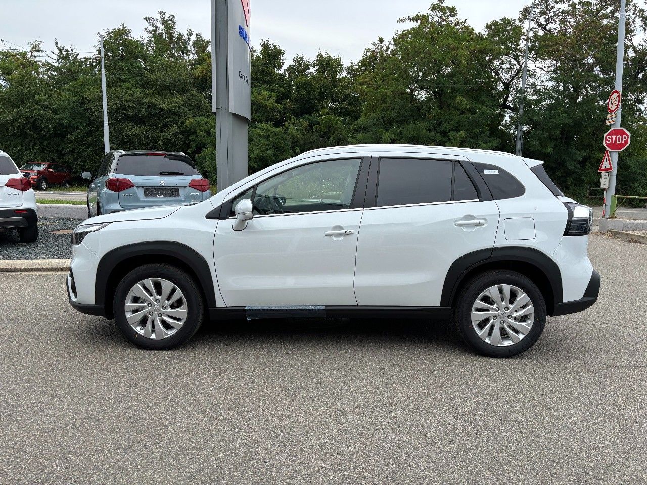 Suzuki S-Cross, 4x4 automat Premium - fotka 4