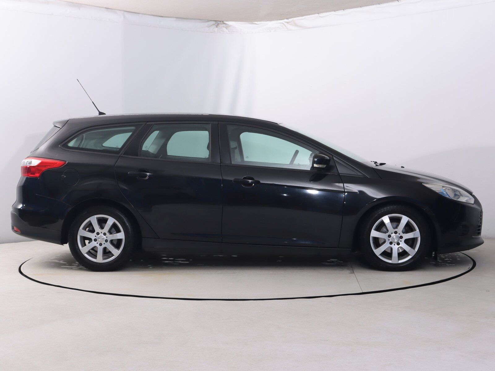 Ford Focus, 1.6 TDCi, Serv.kniha - fotka 6