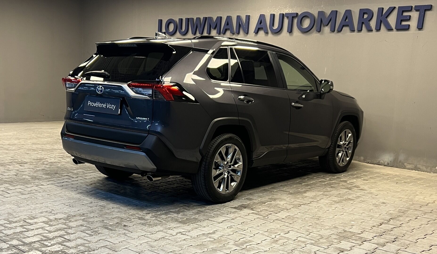 Toyota Rav4, 2.5 Hybrid AT EXECUTIVE AWD - fotka 2