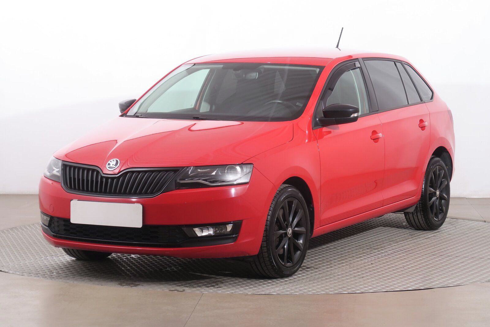 Škoda Rapid, 1.0 TSI, Spaceback, Automat - fotka 2