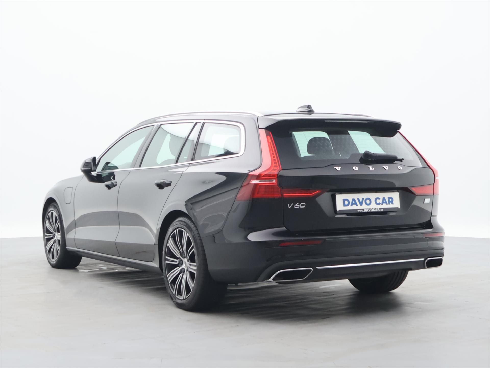 Volvo V60, 2,0 T6 186kW 4x4 MomentumPro - fotka 5
