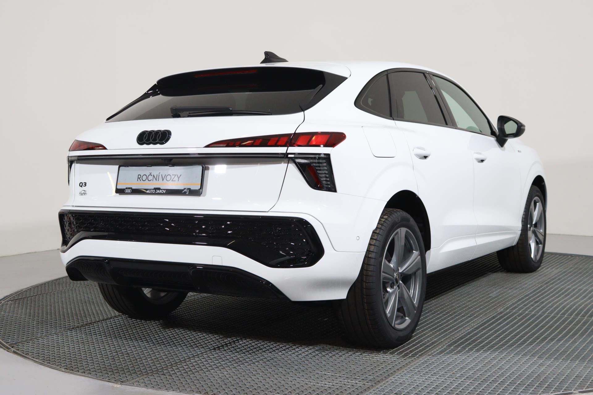 Audi Q3, Spb TFSI Stronic - fotka 5
