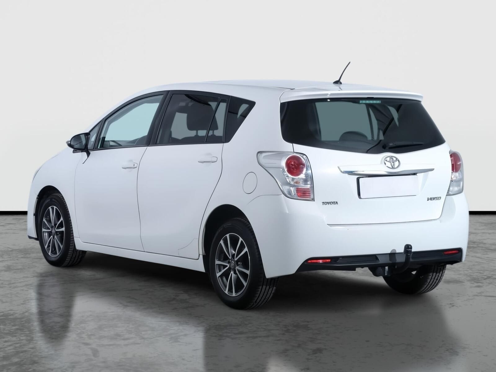 Toyota Verso, 1.6 D-4D - fotka 4