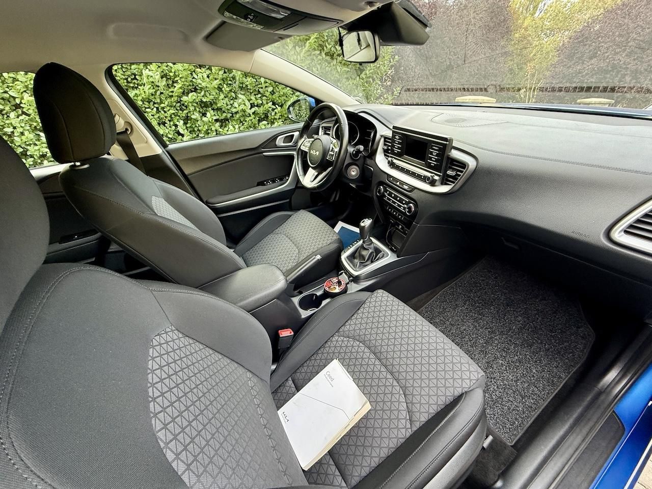 Kia Cee´d, 1.5T-GDi 118kW Koup.ČR 83tkm - fotka 4