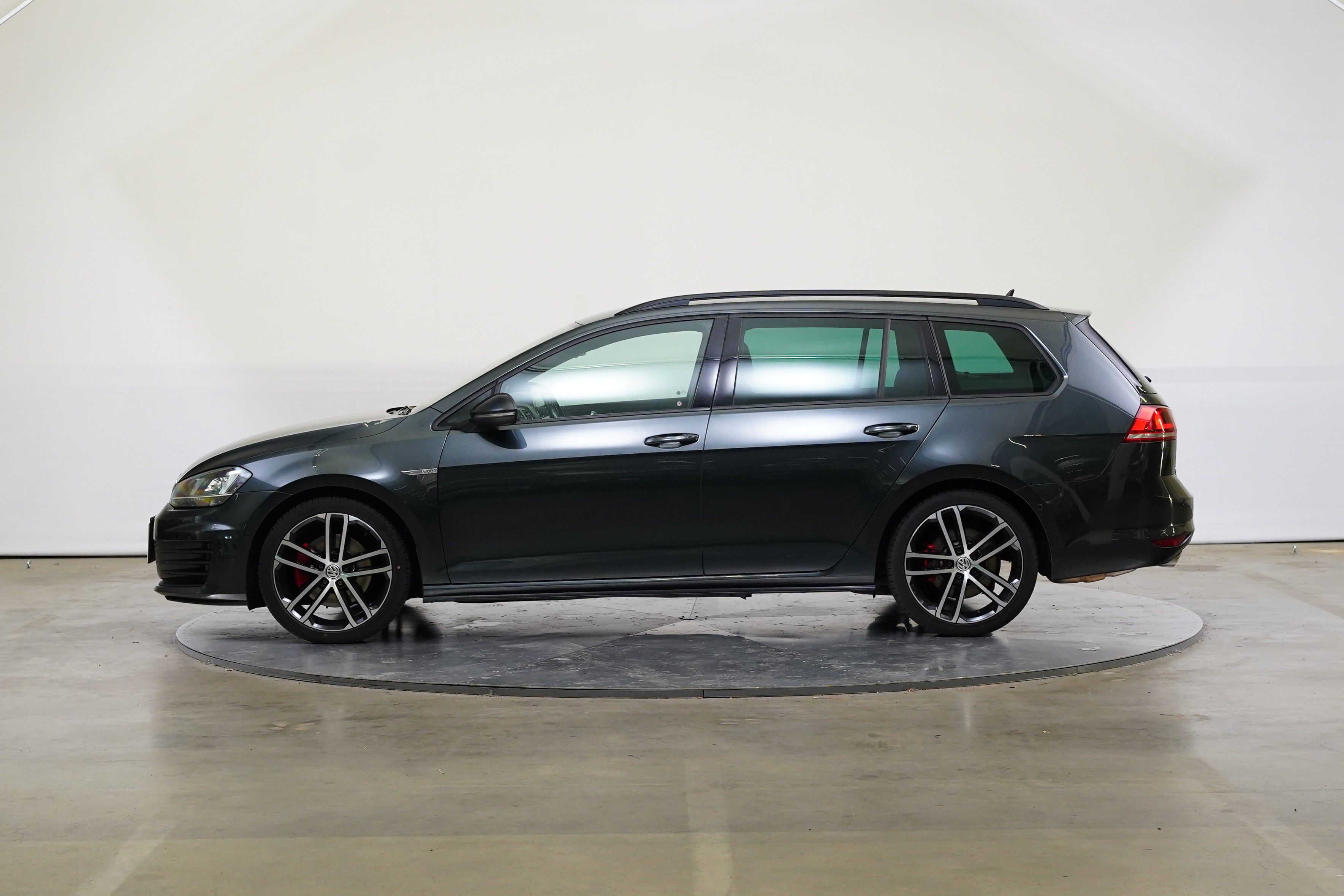 Volkswagen Golf, 2.0 TDI 135 kW DSG GTD - fotka 3