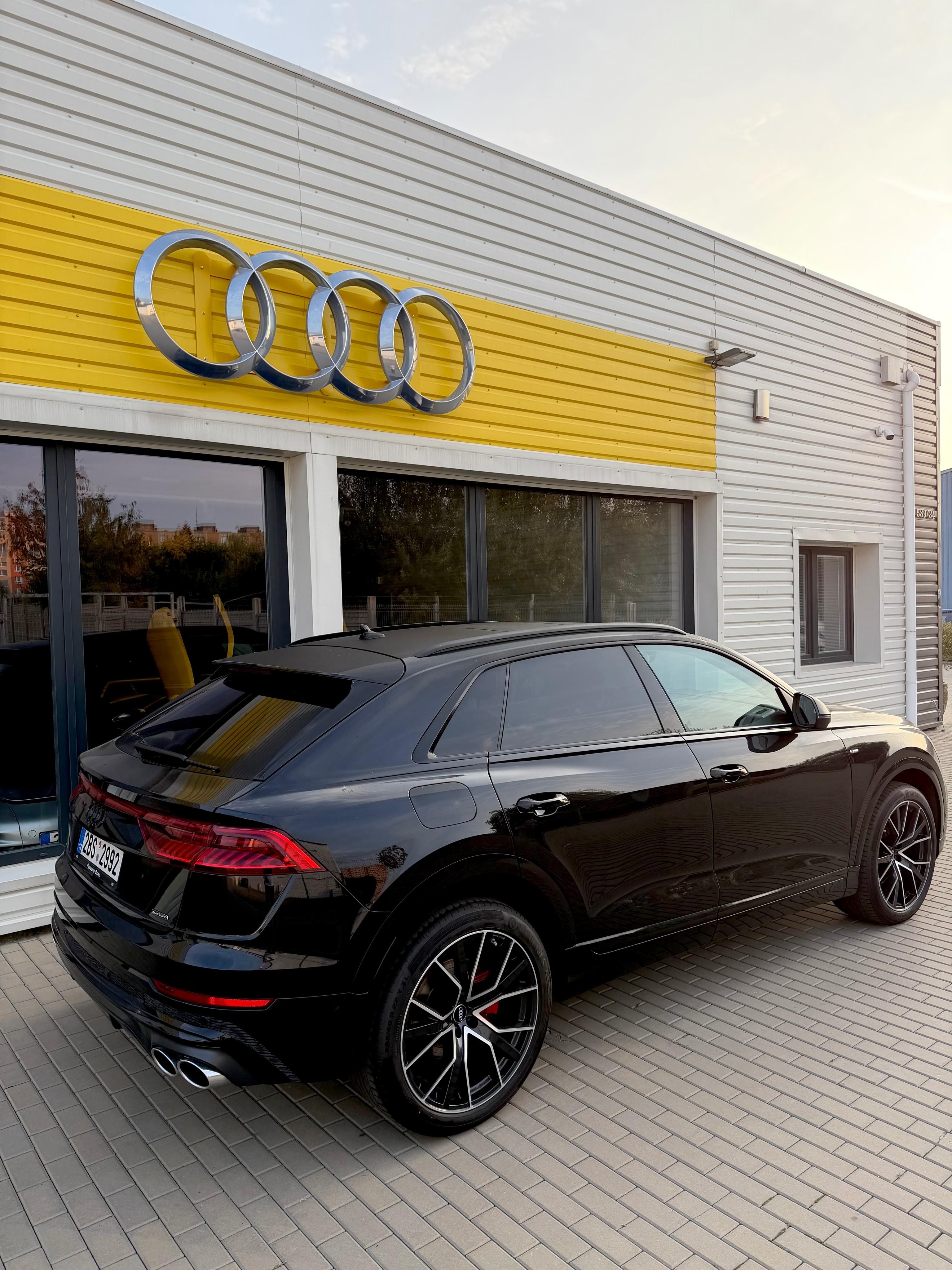 Audi Q8, S-line - fotka 4