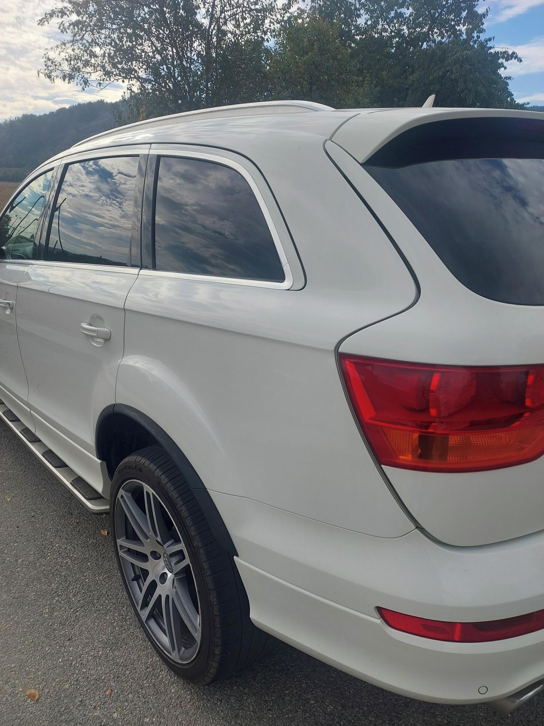 Audi Q7, 4,2TDi S line - fotka 4