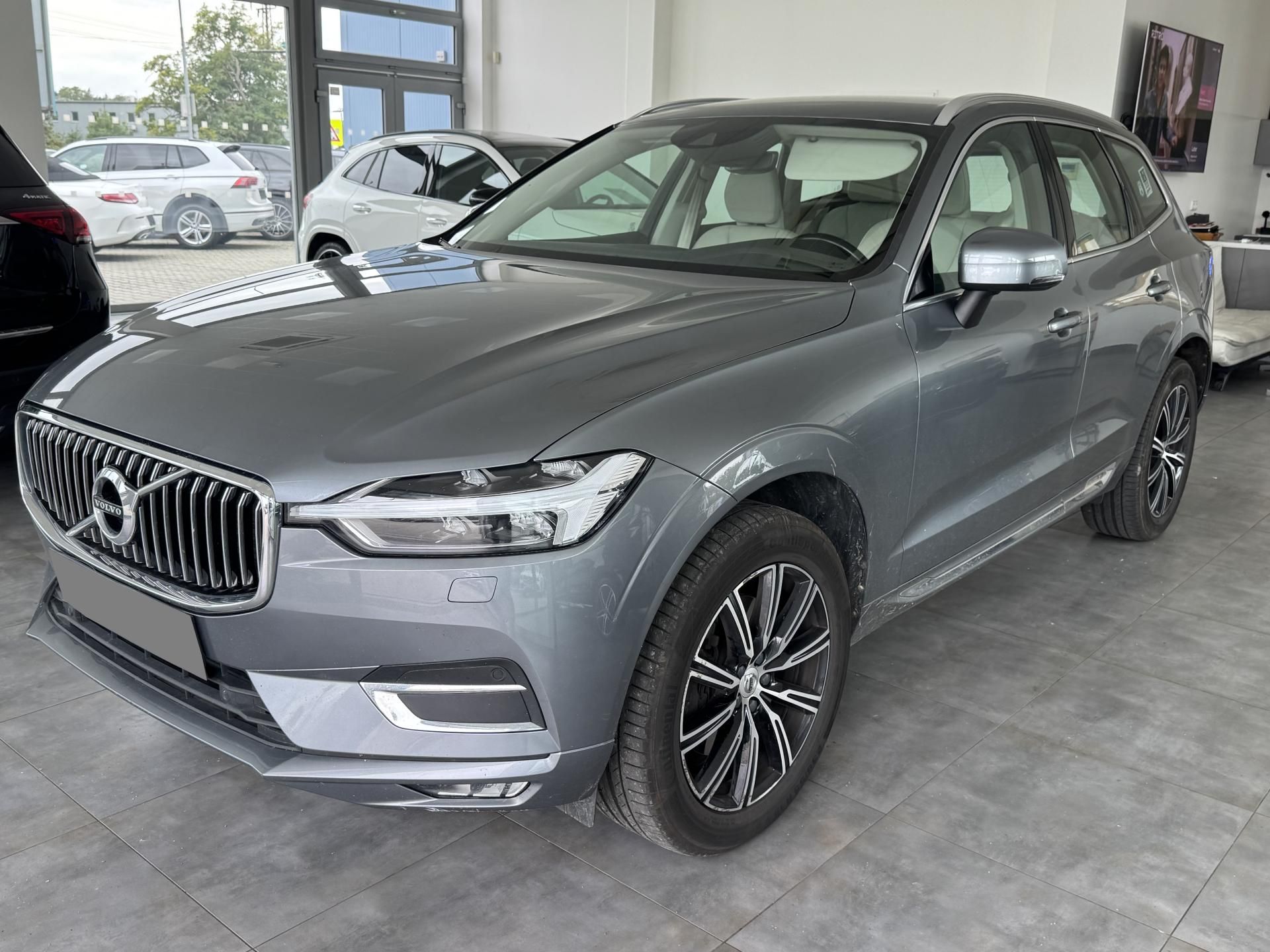 Volvo XC60, XC60 B5 AWD - fotka 3