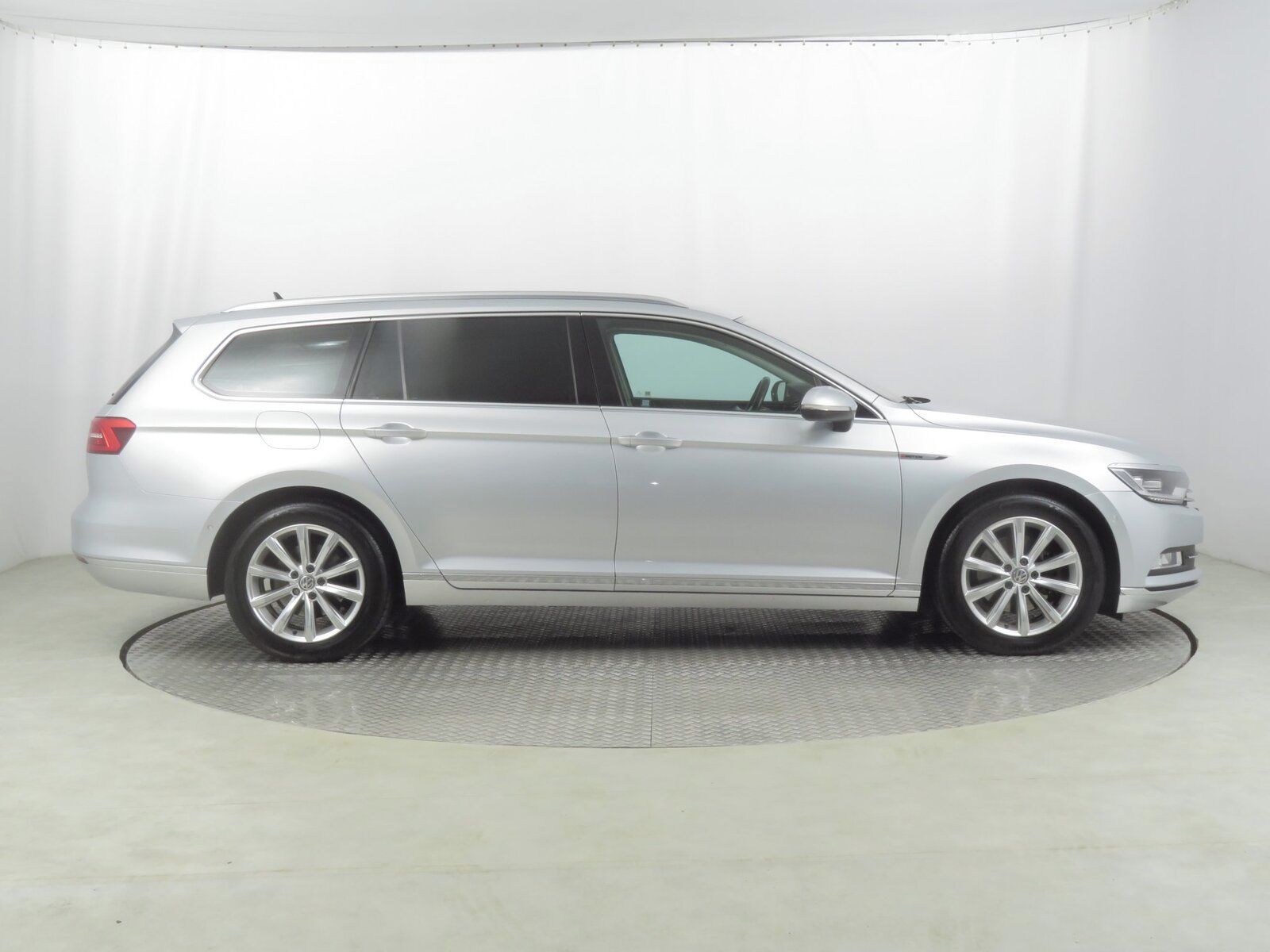 Volkswagen Passat, 2.0 TDI, Highline, 4X4 - fotka 6
