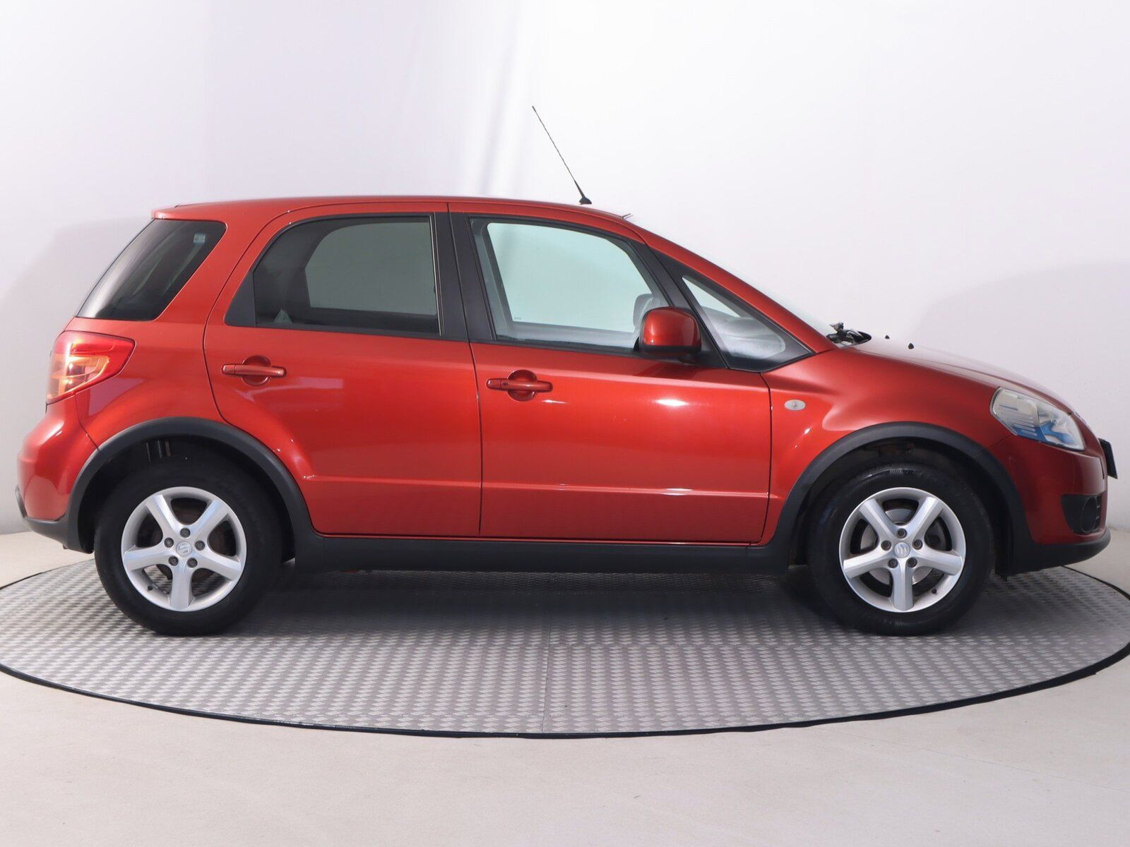 Suzuki SX4, 1.6 VVT, Serv.kniha - fotka 6