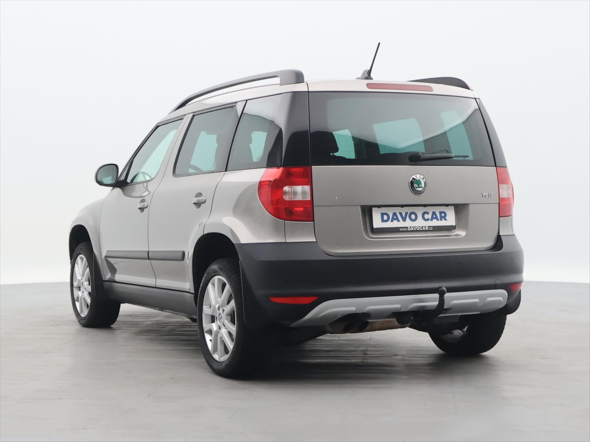Škoda Yeti, 2.0 TDI 103KW 4X4 PANORAMA - fotka 5
