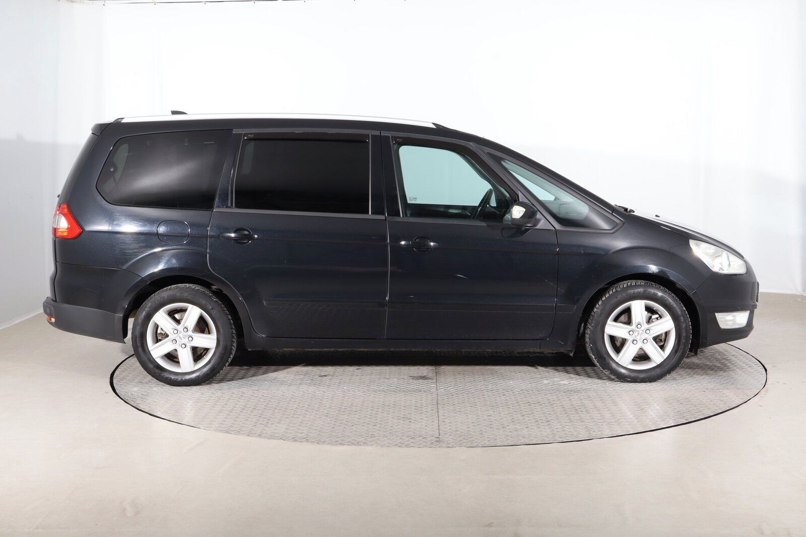 Ford Galaxy, 2.0 TDCi, Automat, 7 míst - fotka 6