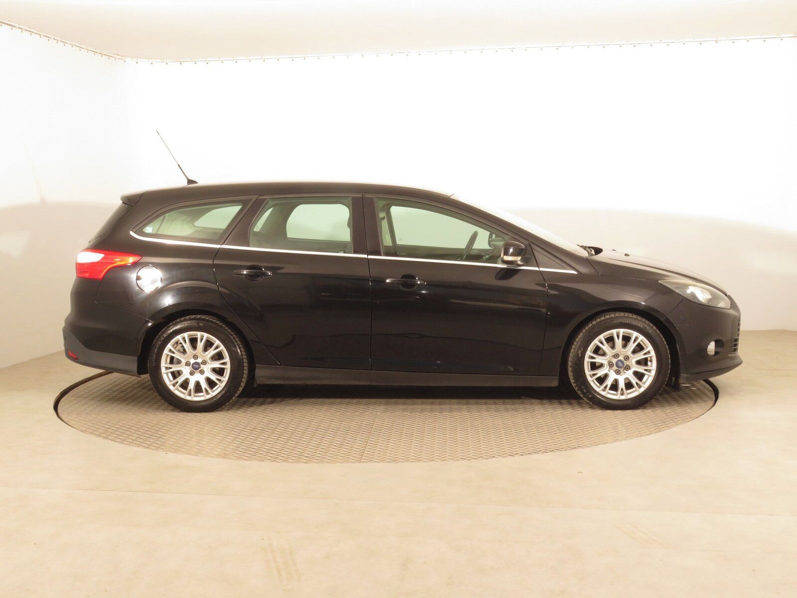 Ford Focus, 1.6 TDCi - fotka 6