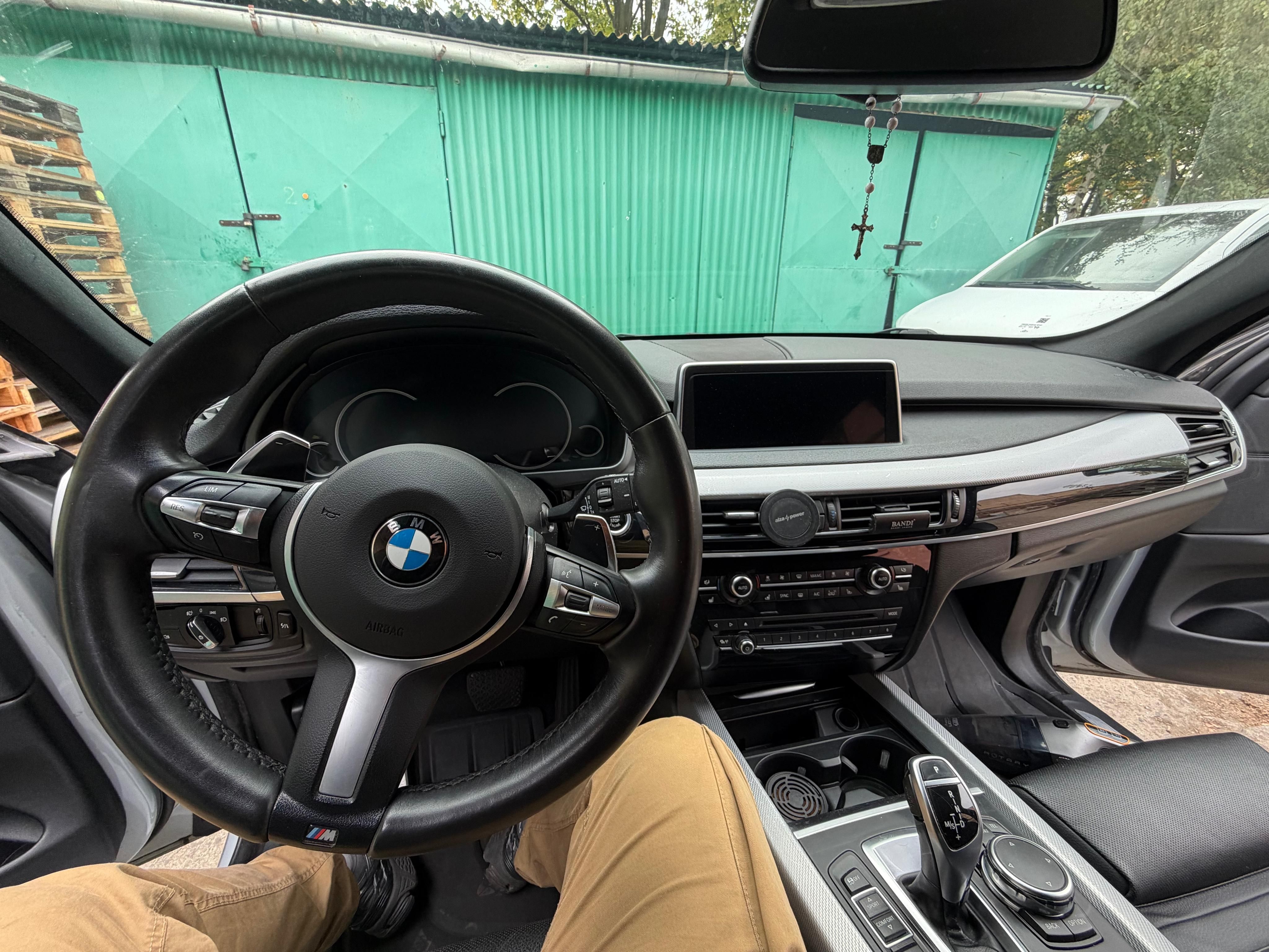 BMW X5, BMW X5 (F15) 3.0d 191 kW M Pak - fotka 6