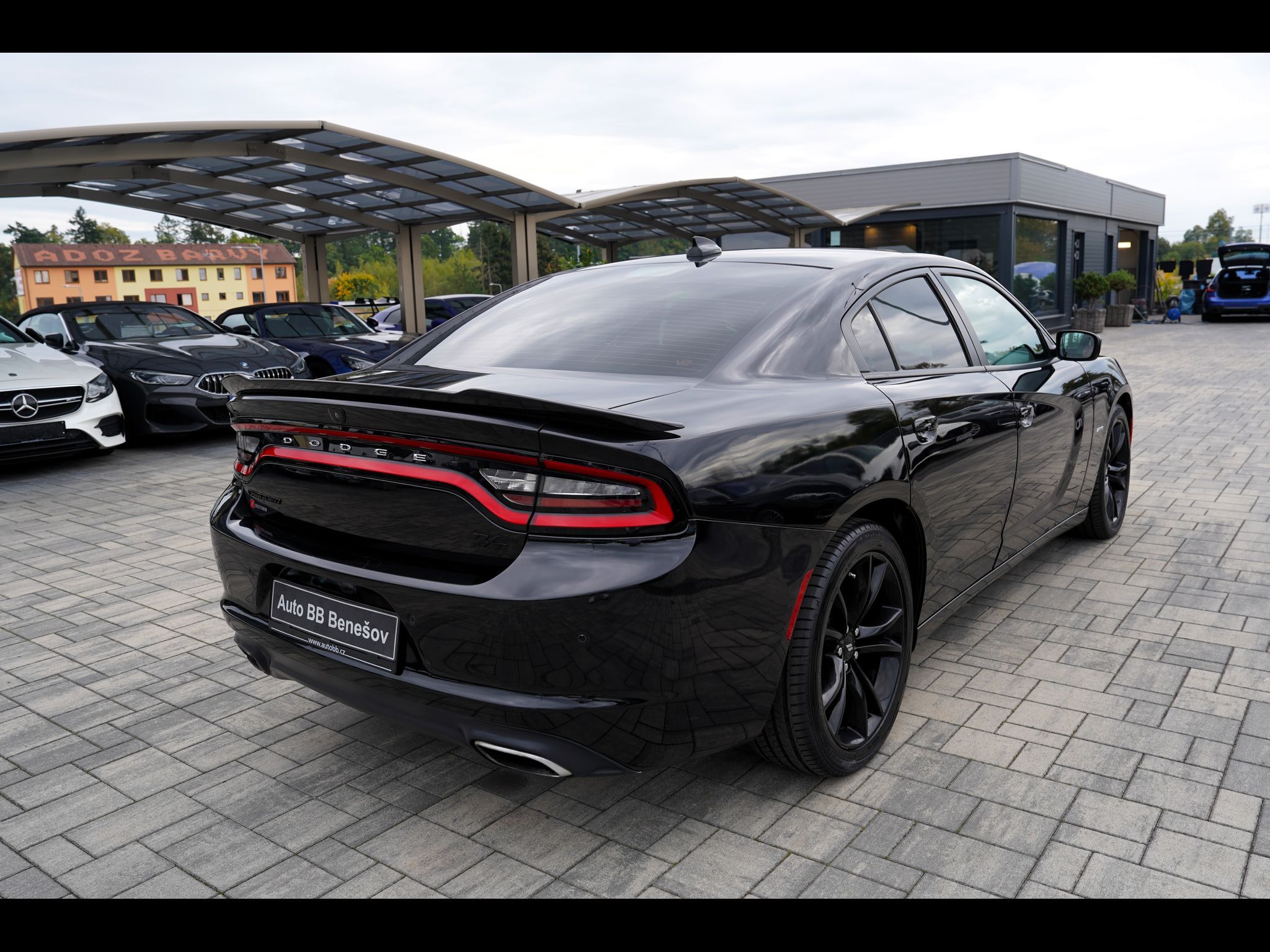 Dodge Charger, 5.7 V8 Hemi R/T, kůže/AT/375 - fotka 6