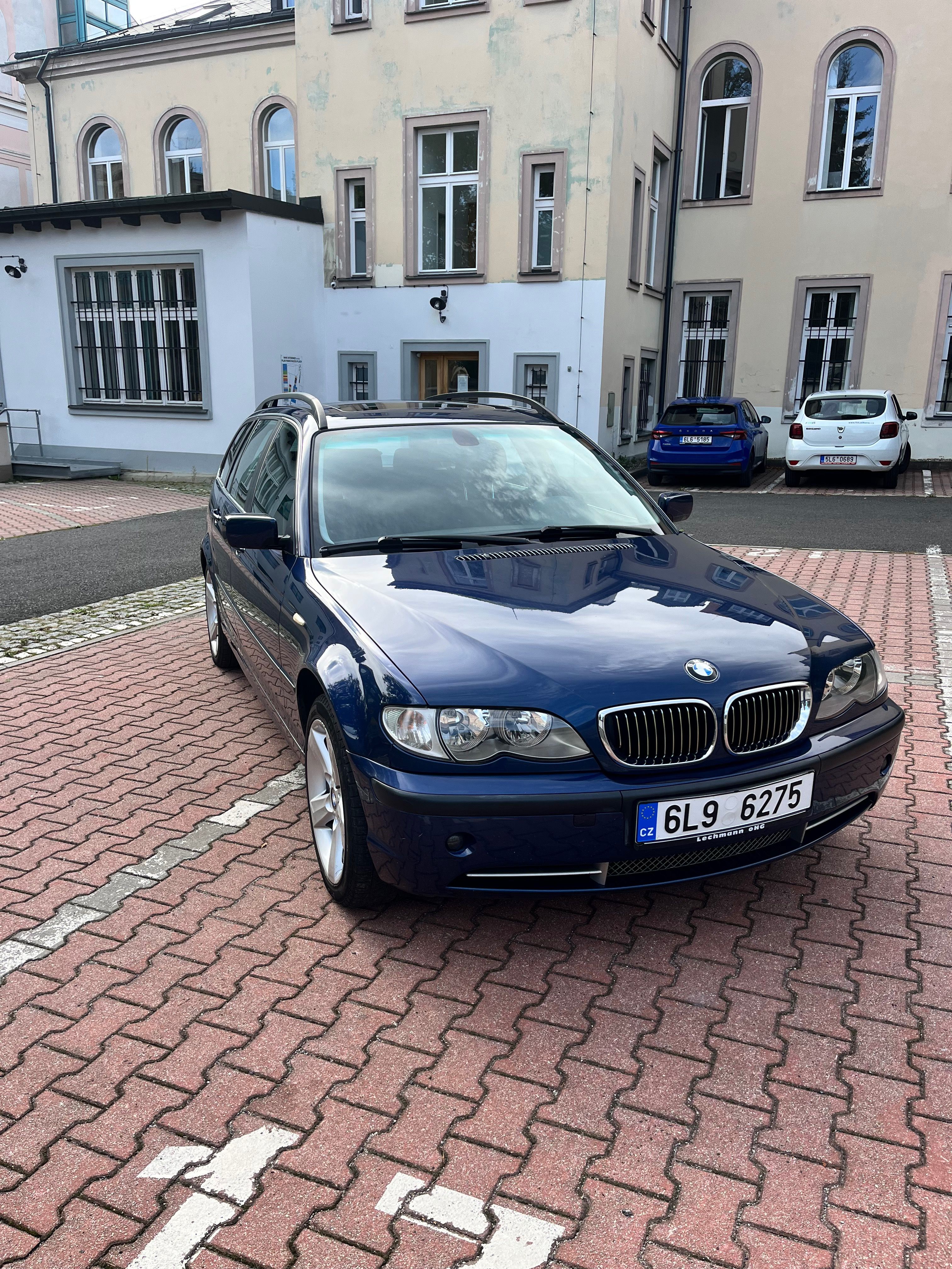 BMW Řada 3, BMW 330xi E46