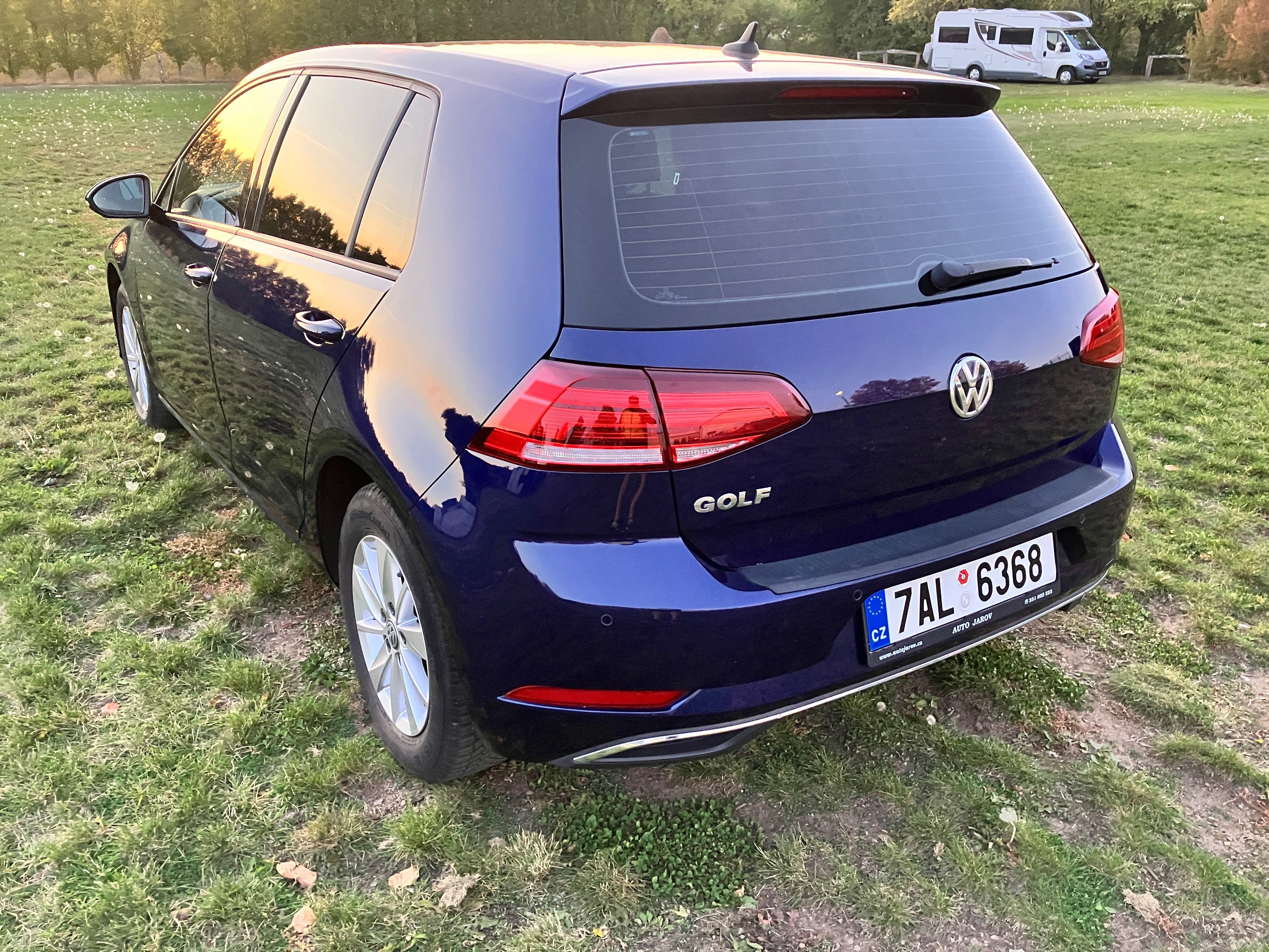 Volkswagen Golf, 1,0 TSI Maraton Edit. CZ původ - fotka 5