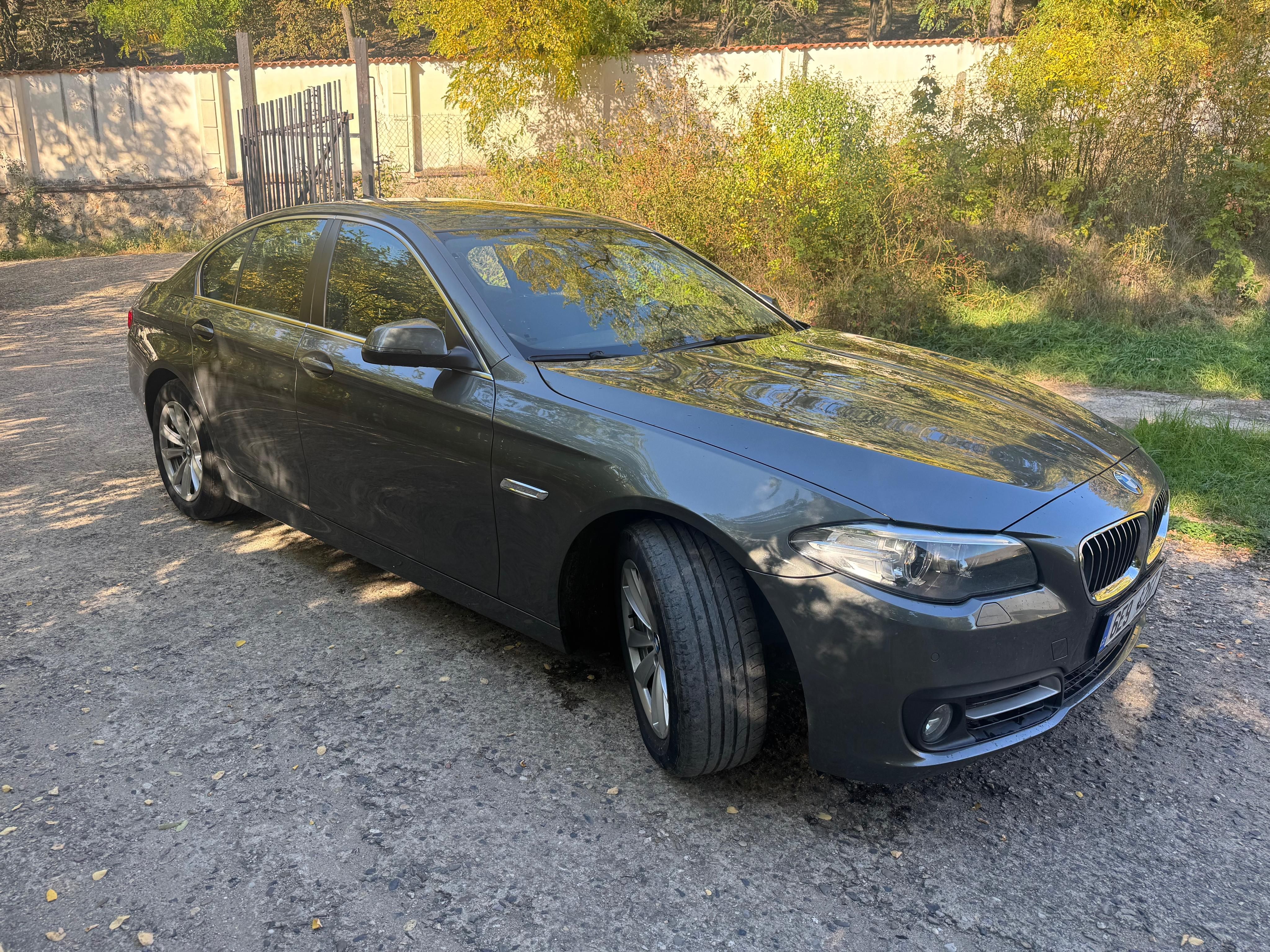 BMW Řada 5, 520i facelift, harman/kardon - fotka 3