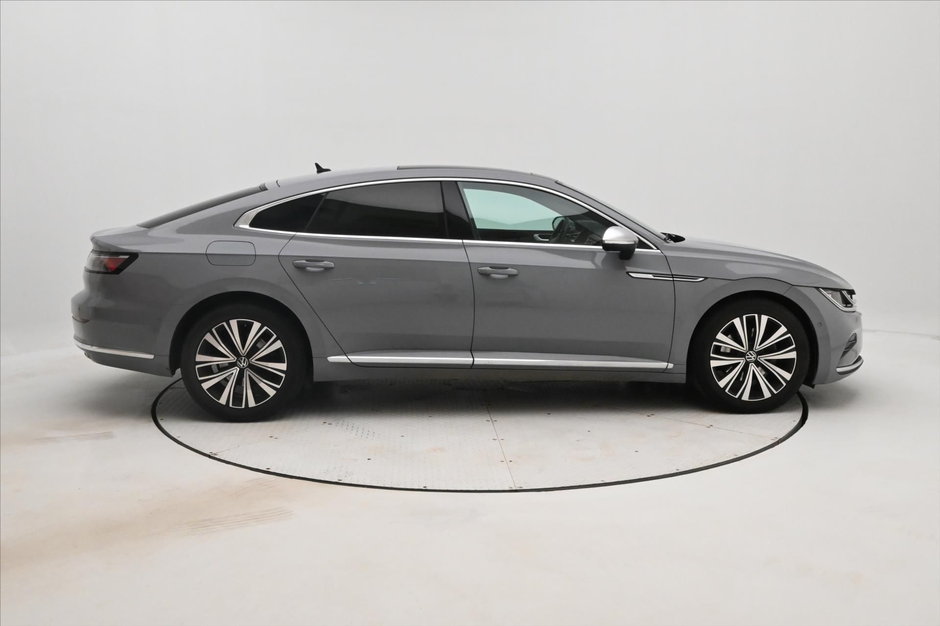 Volkswagen Arteon, 2,0 TDI 147 kW DSG 4x4 ELEGANC - fotka 4