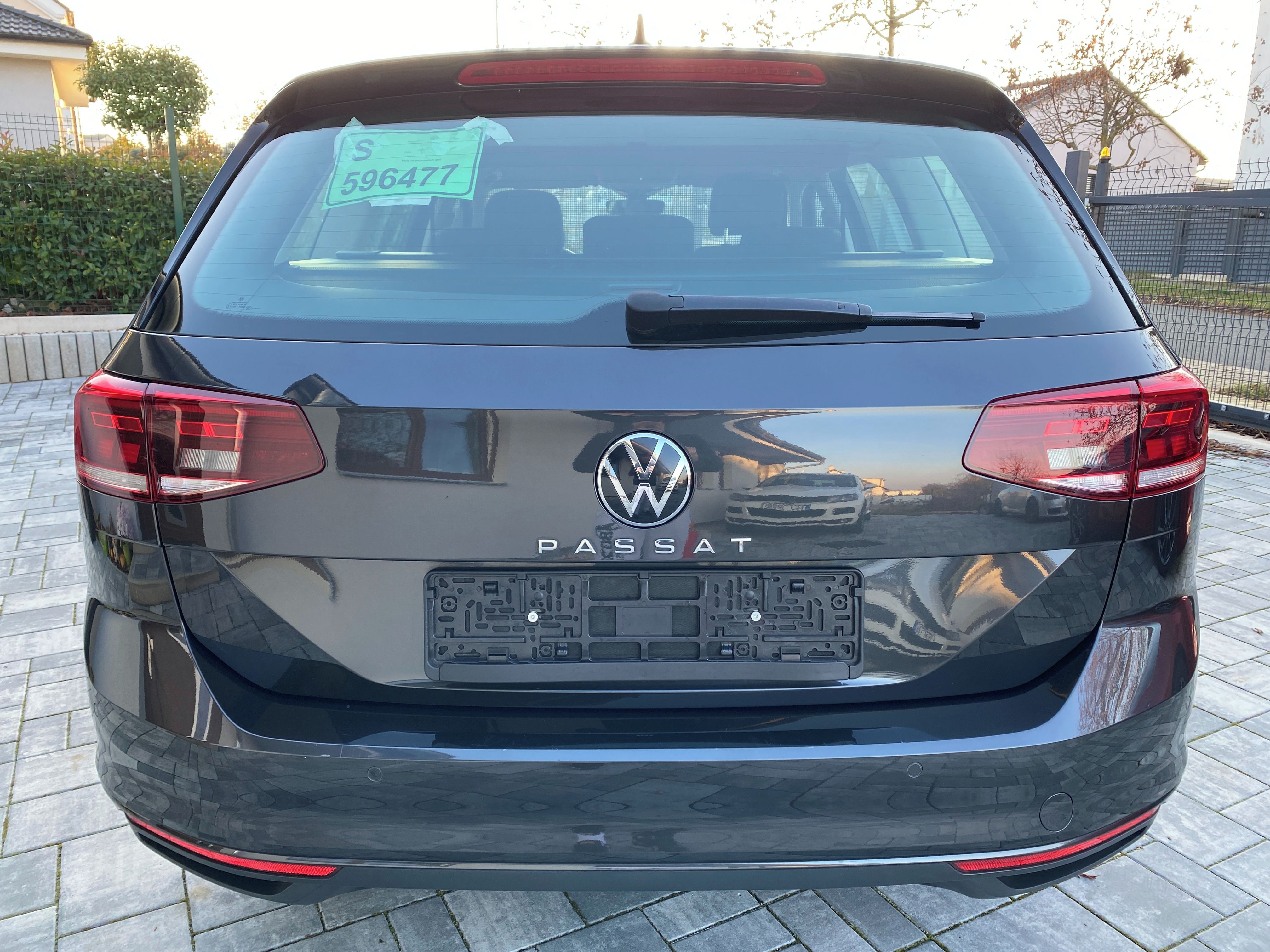 Volkswagen Passat, 2,0 TDi 110kw,DSG Nehavarovaný - fotka 6