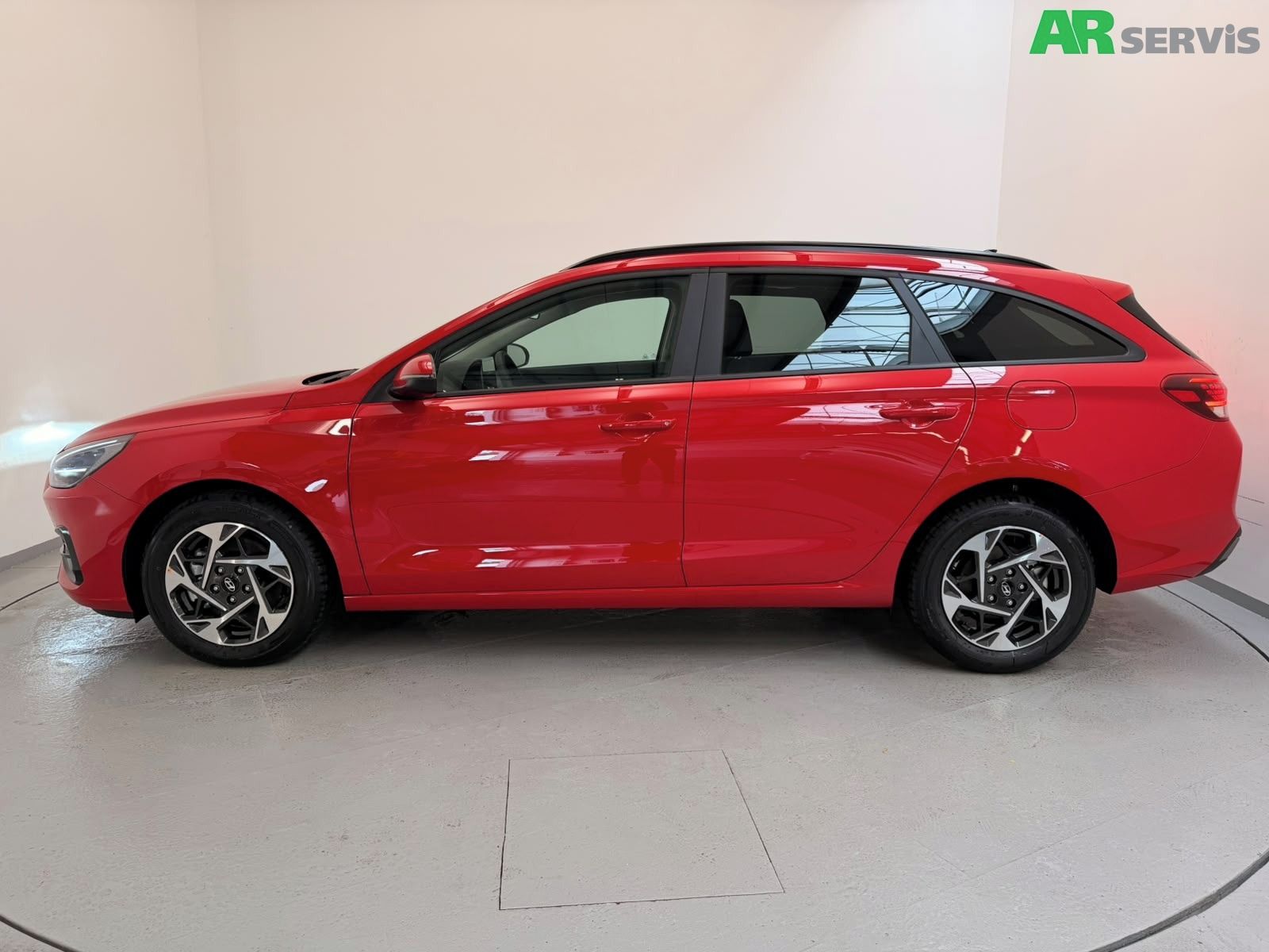 Hyundai i30, 1,6 T-GDI DCT GO CZECH - fotka 2