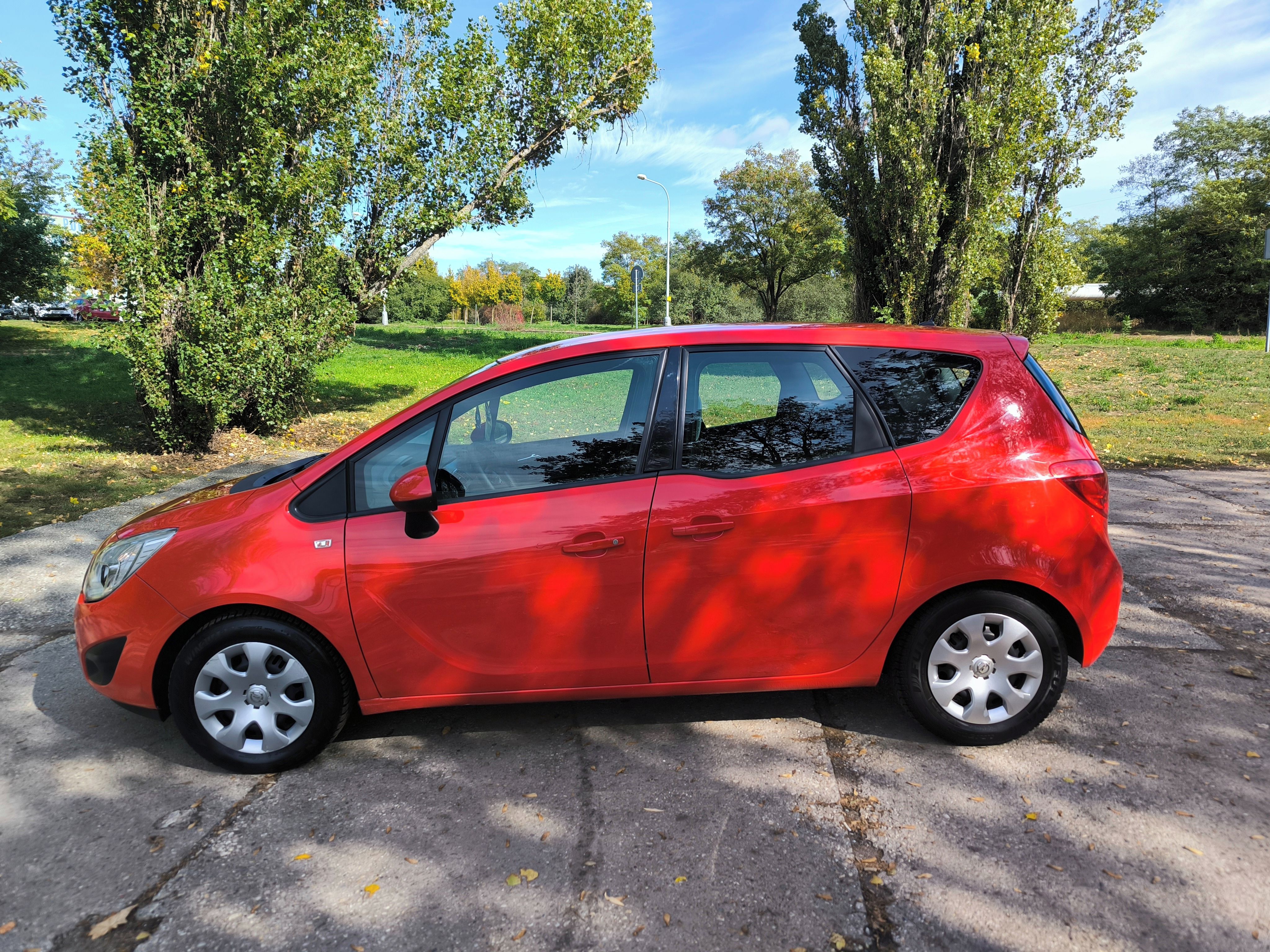 Opel Meriva, 1.4i16V klima,parkovací senzor - fotka 4