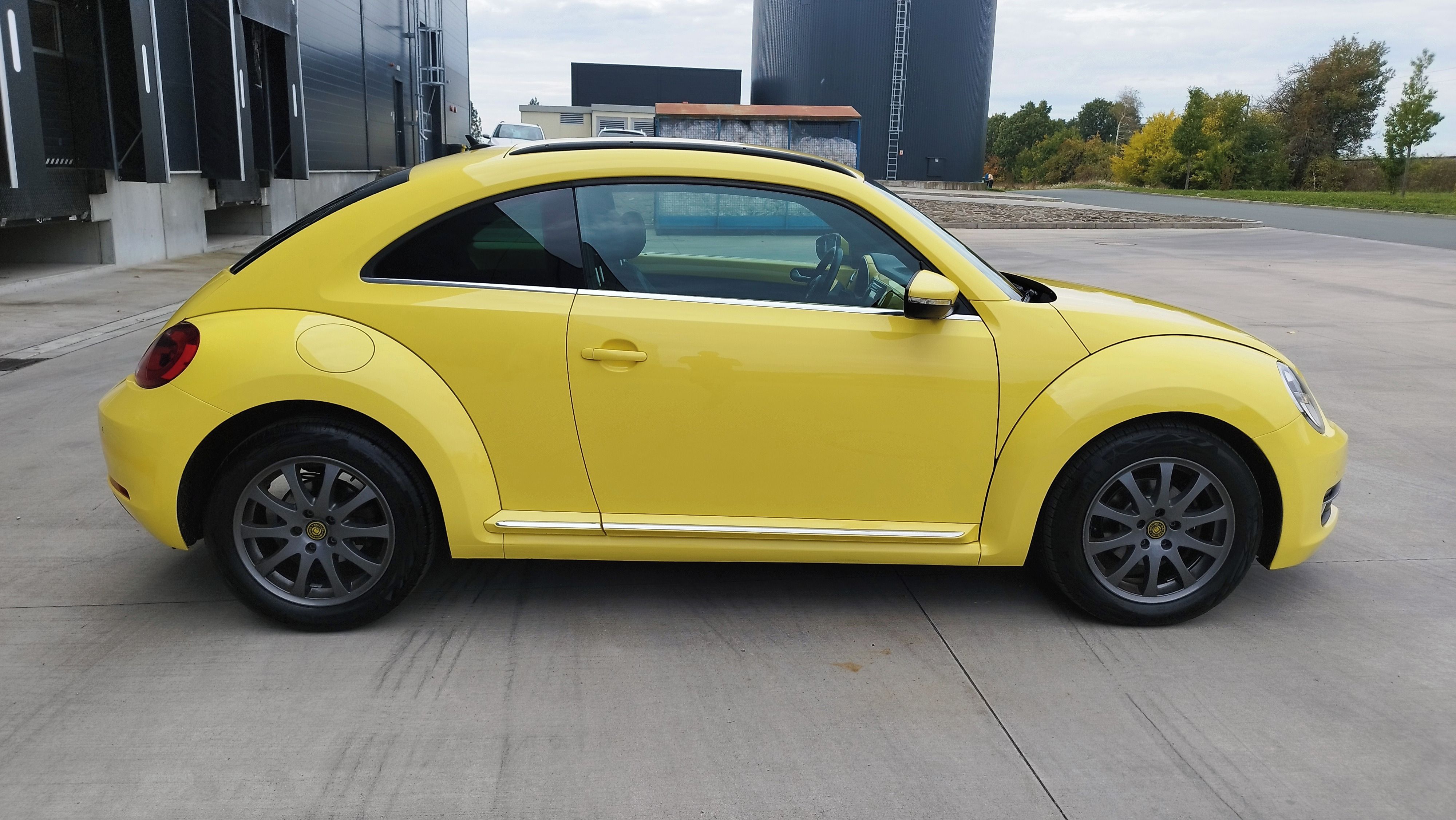 Volkswagen Beetle, 1.6TDI - fotka 3