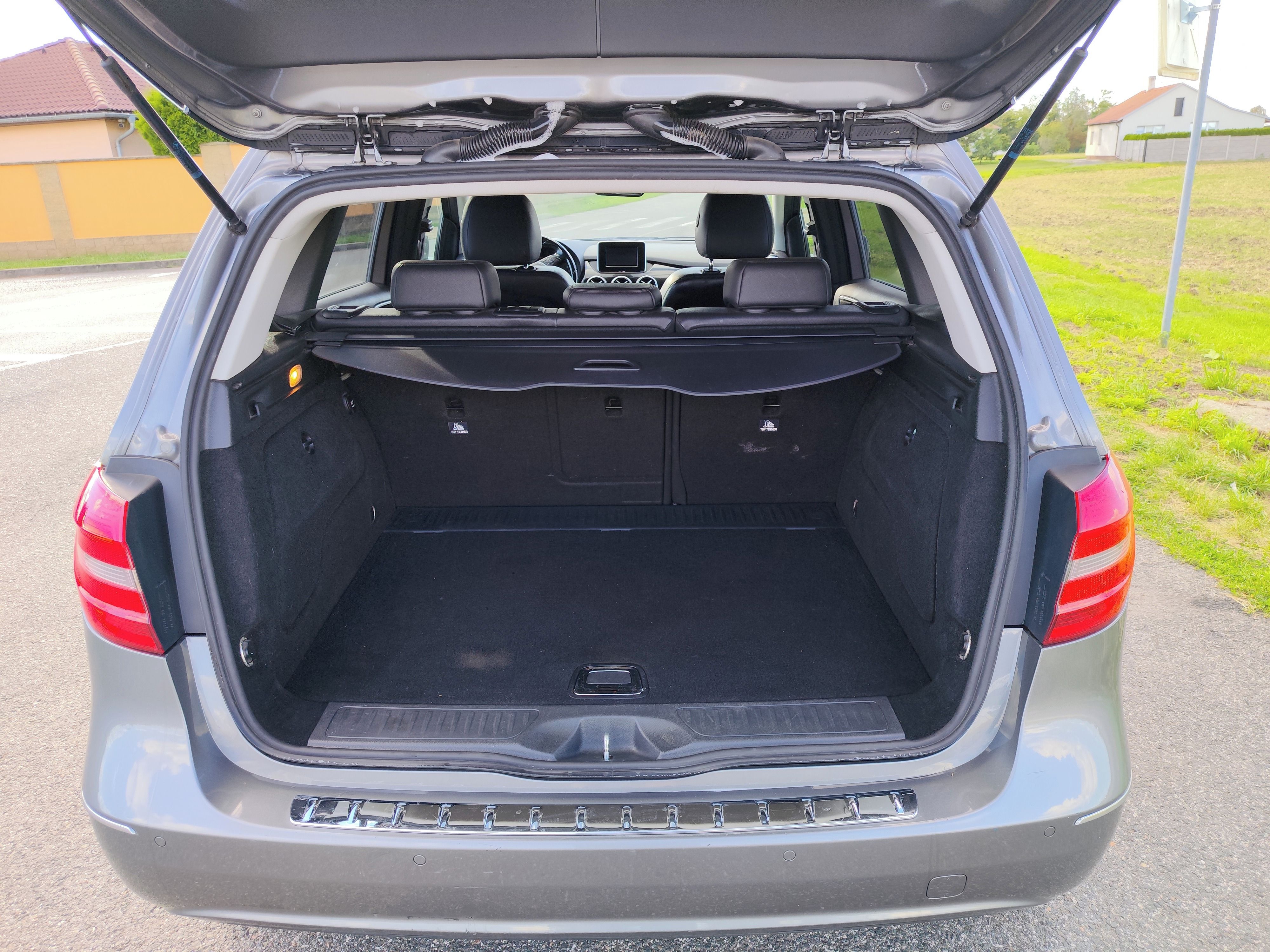 Mercedes-Benz Třídy B, Mercedes Benz B 1.5 D - fotka 4