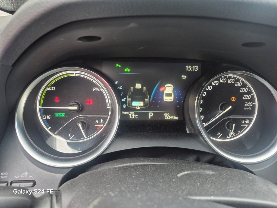 Toyota Camry, 2.5 hybrid - fotka 4