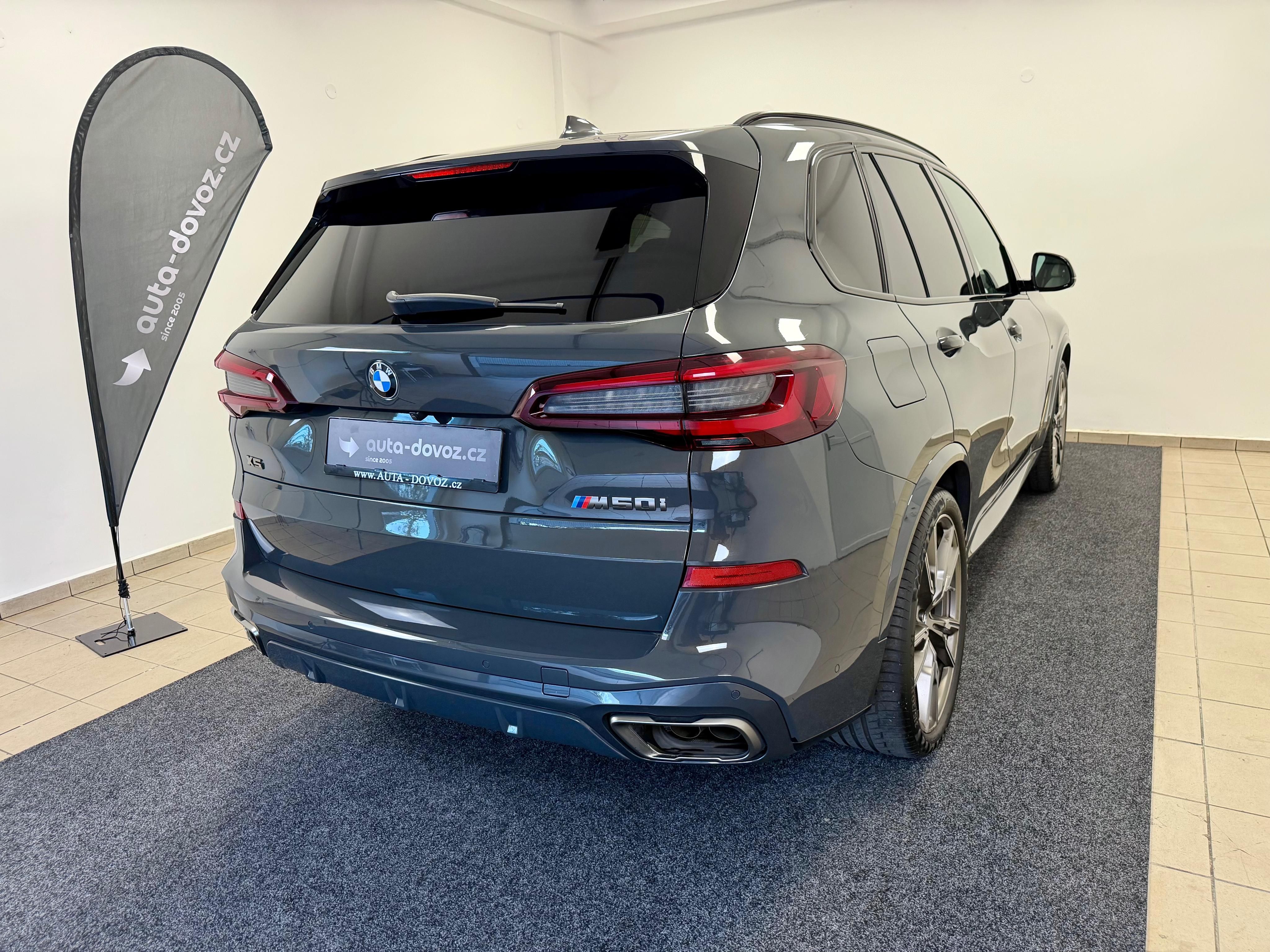 BMW X5, M50i-1MČR- ZÁRUKA-TOP STAV-DPH - fotka 5