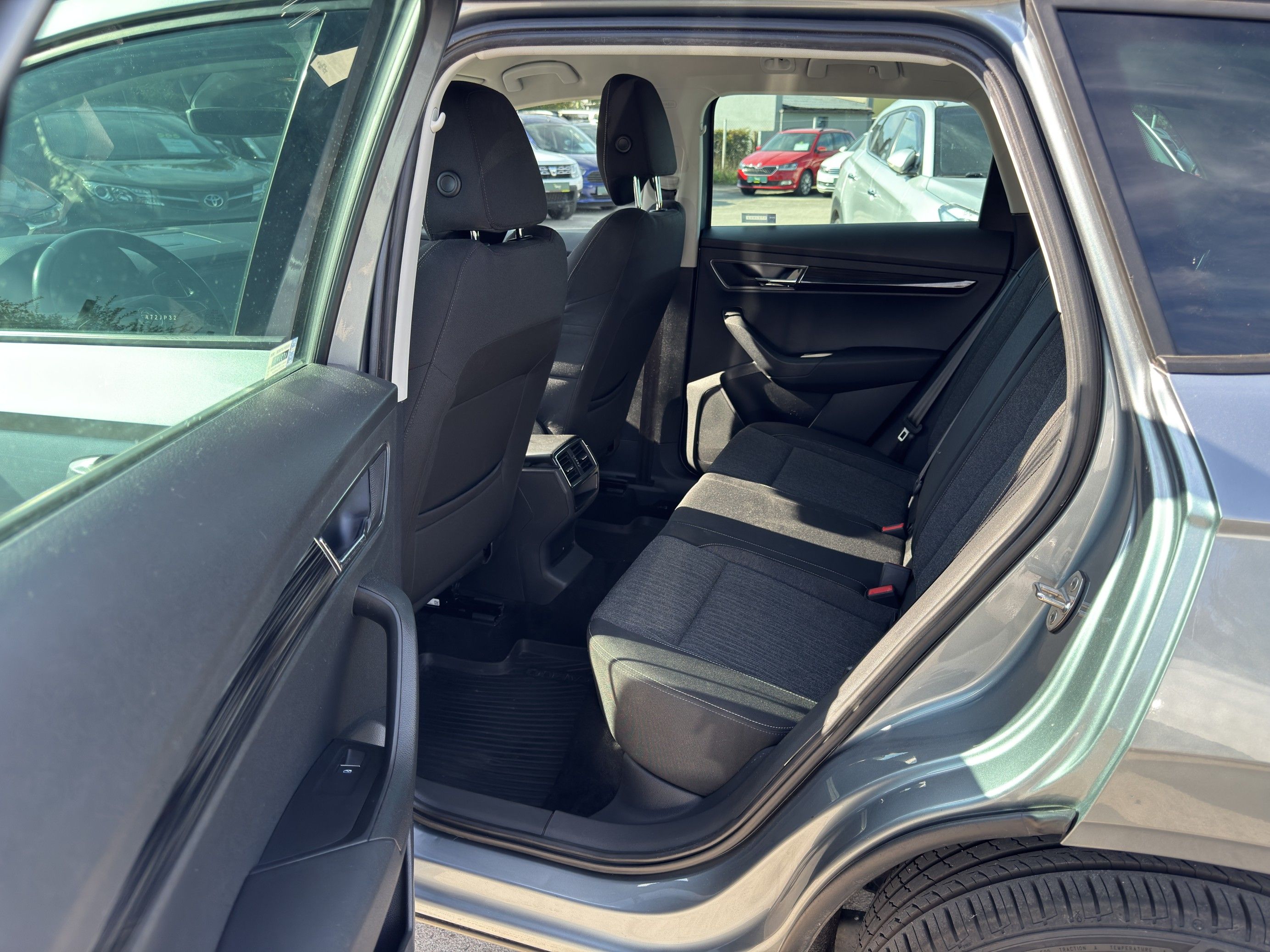 Škoda Karoq, 2.0 TDi 110 kW 4x4 Style - fotka 6