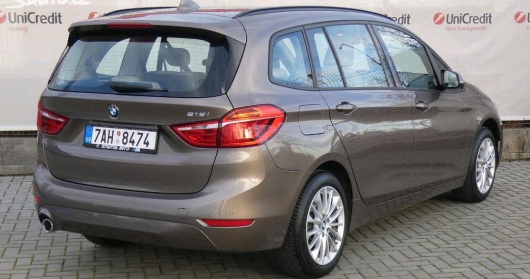 BMW Řada 2, Grand Tour 218i/ 7mist 103 kw - fotka 2