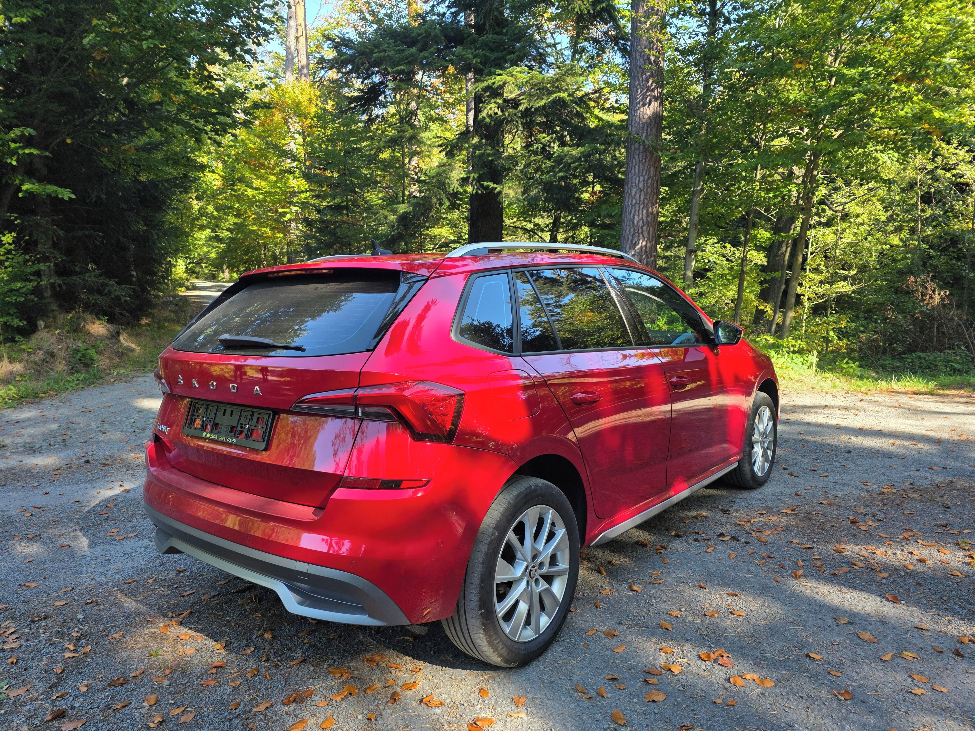 Škoda Kamiq, 1,0 TSi 85kW SPORT TOP VÝBAVA - fotka 5