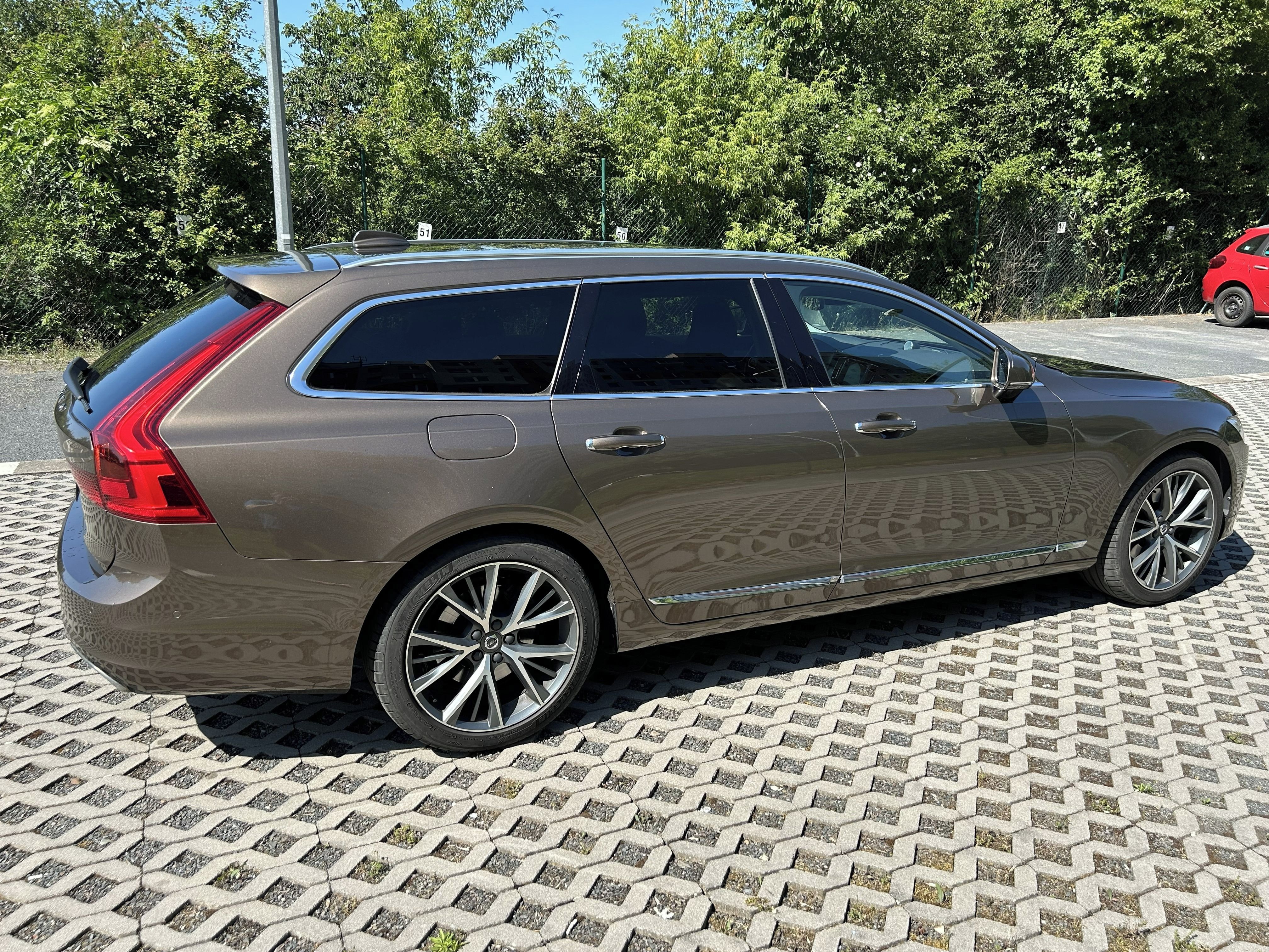 Volvo V90, D5 Inscription, AWD, Polestar - fotka 5