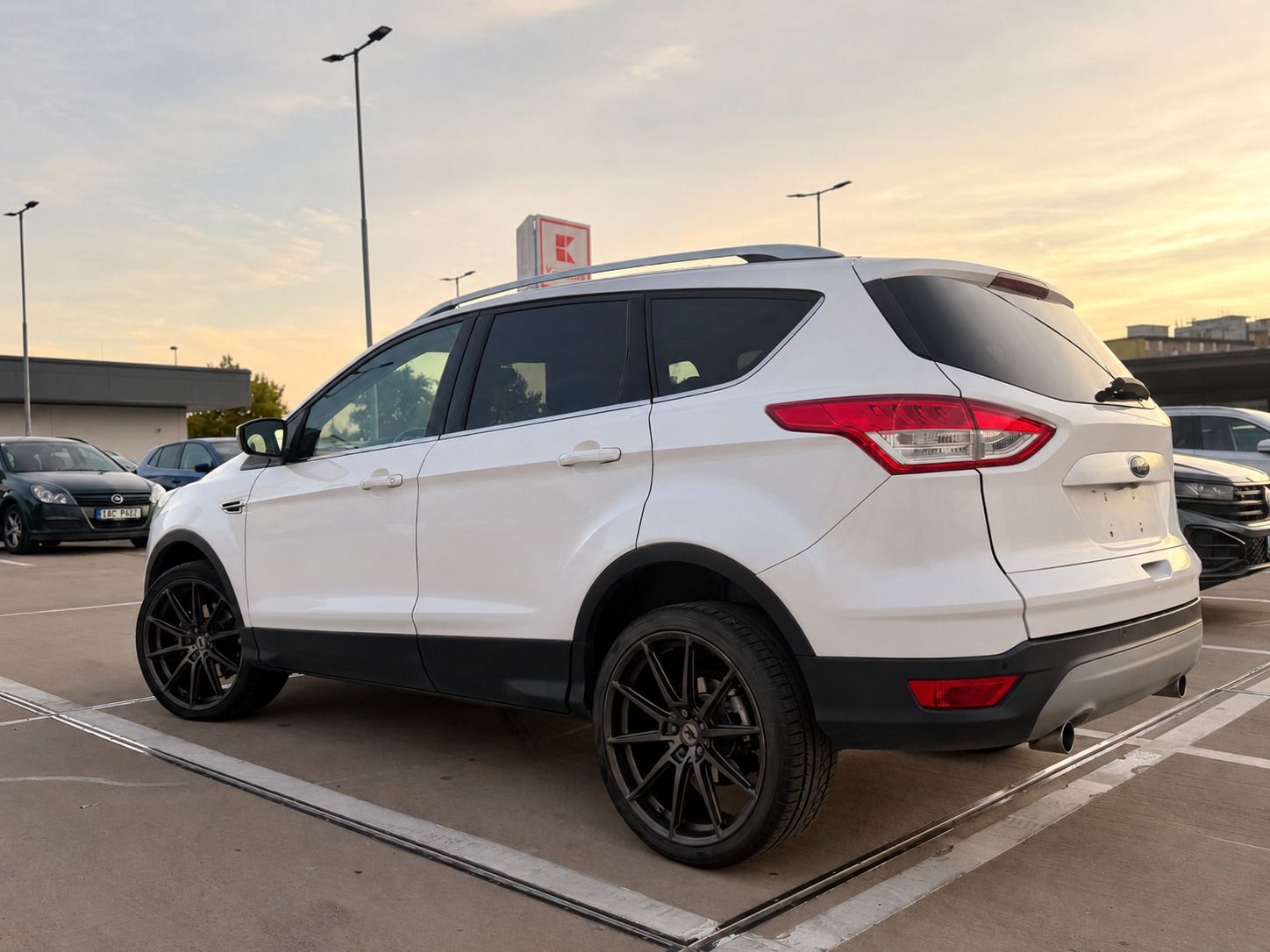 Ford Kuga, Ford Kuga 2.0 TDCi 110 kW - fotka 2