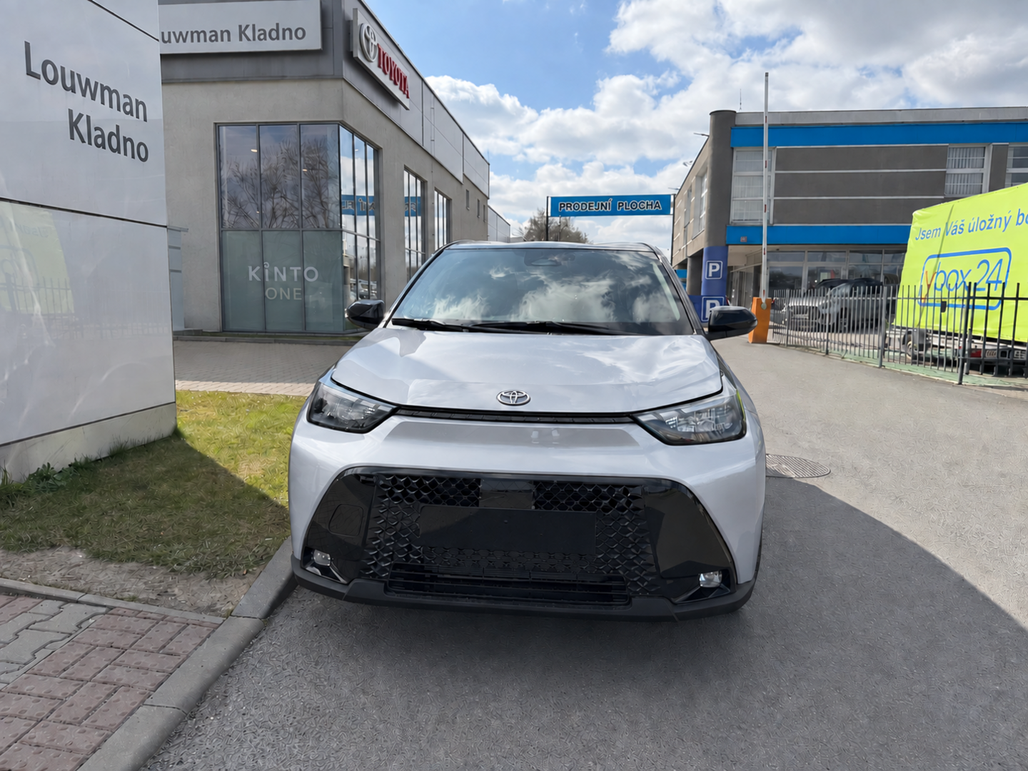 Toyota Aygo, 1.5HEV Style - fotka 2