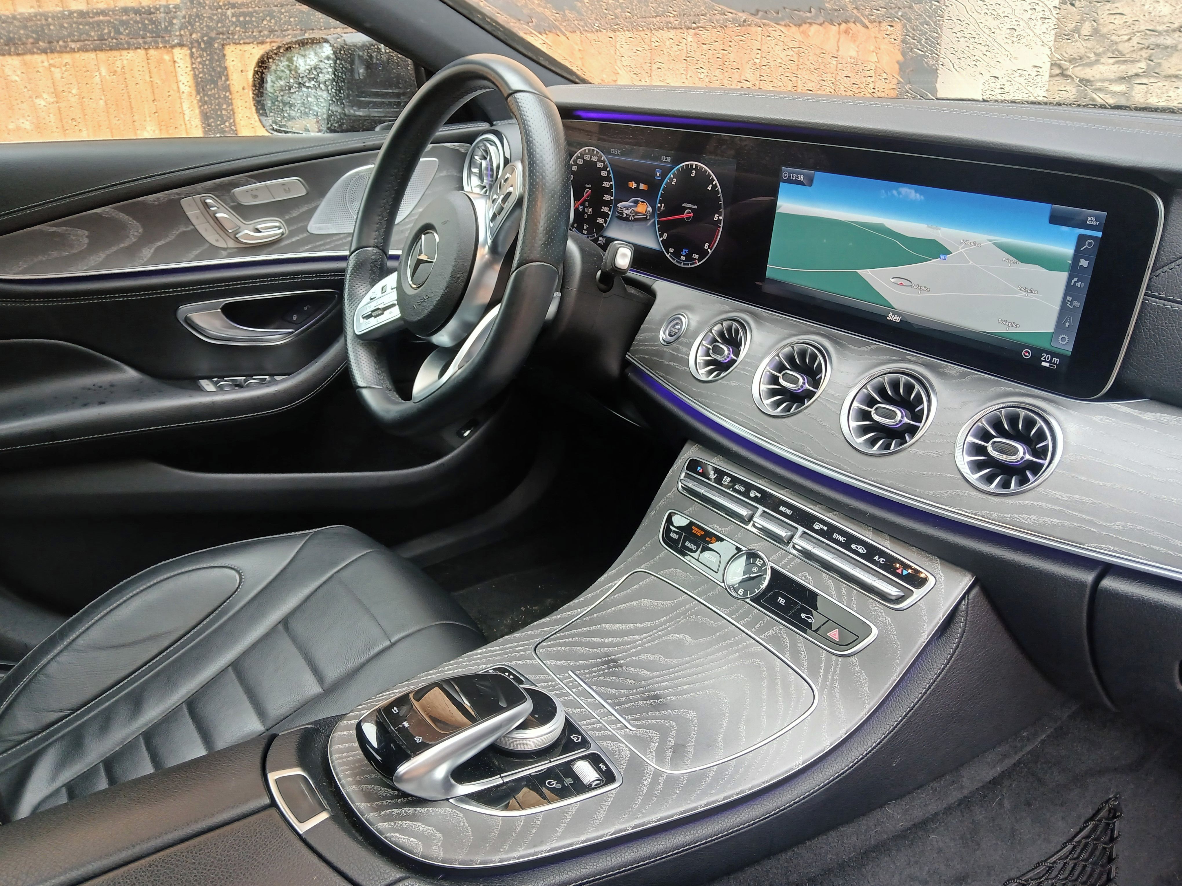 Mercedes-Benz CLS, Perfektní stav - fotka 6