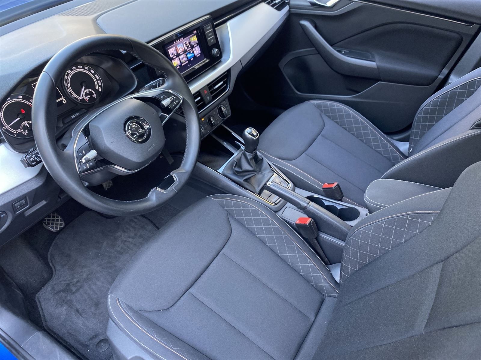 Škoda Kamiq, 1.0 TSI Ambition - fotka 6