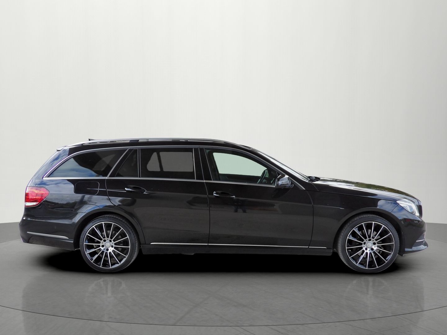 Mercedes-Benz Třídy E, 350d 4Matic Airmatic TZ 360° - fotka 5
