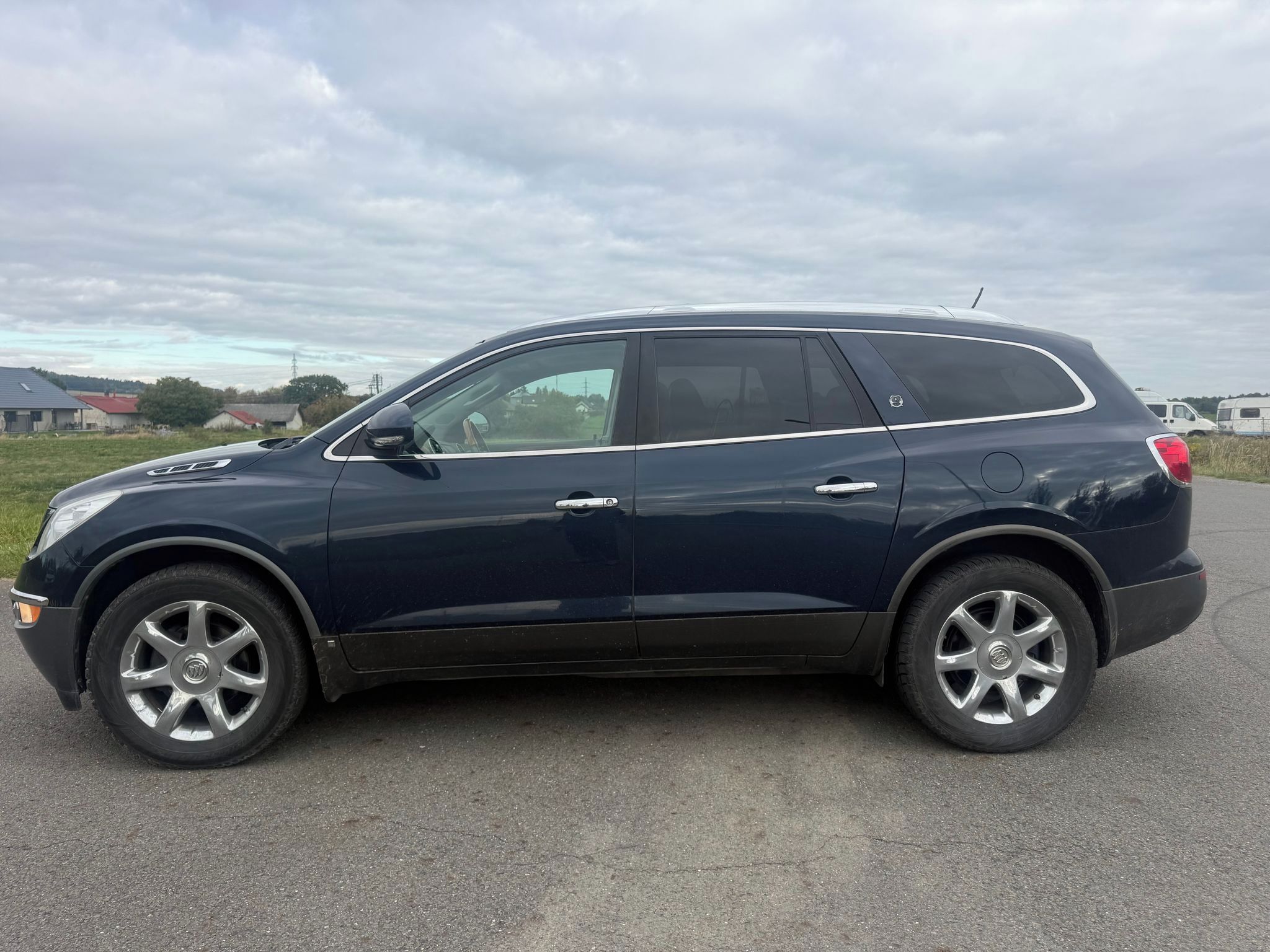 Buick Enclave, 3,6 V6 LPG 4X4 7 MÍST - fotka 2