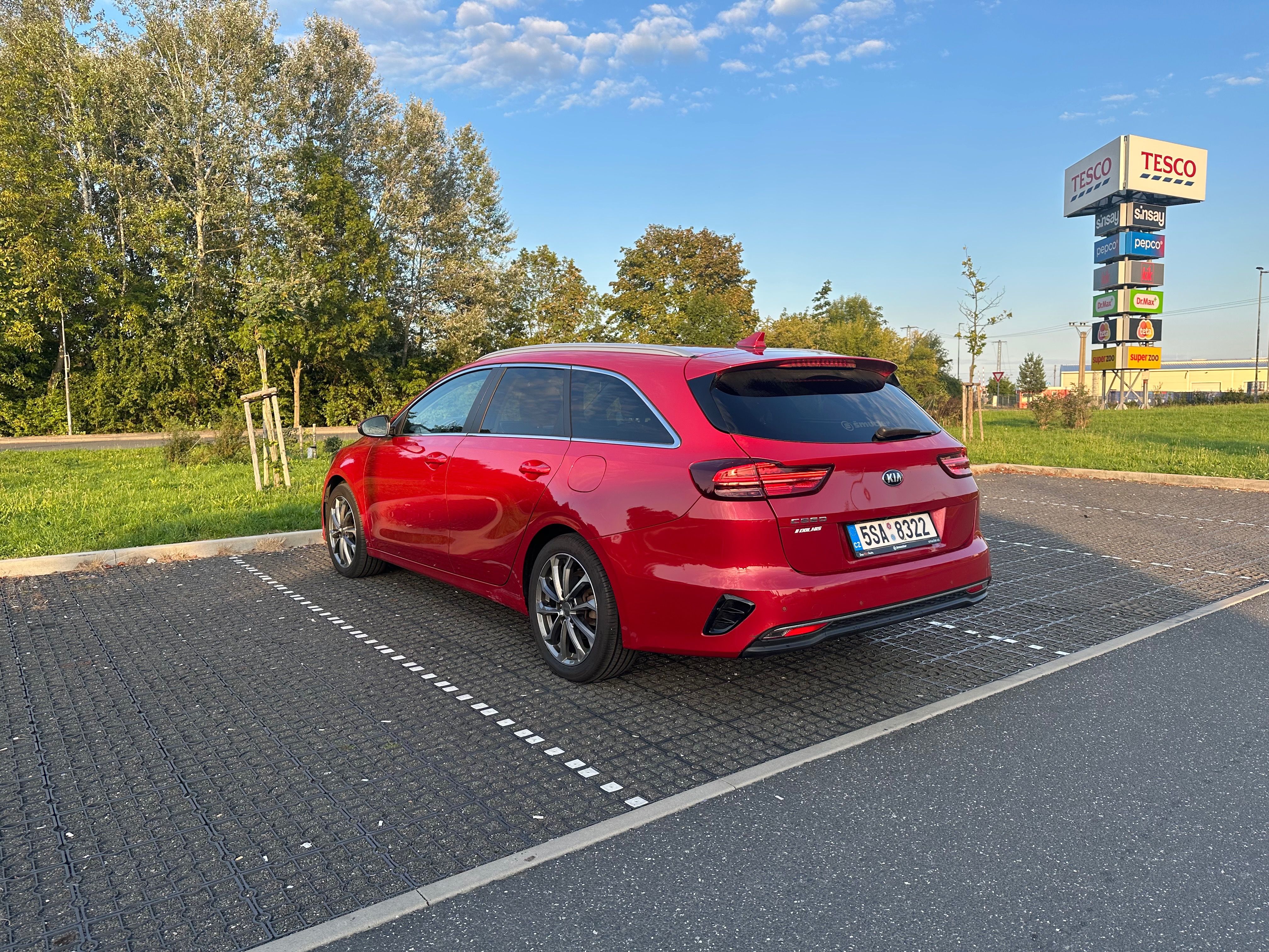 Kia Cee´d, 1.4 T-GDI, 3. majitel, ČR - fotka 2