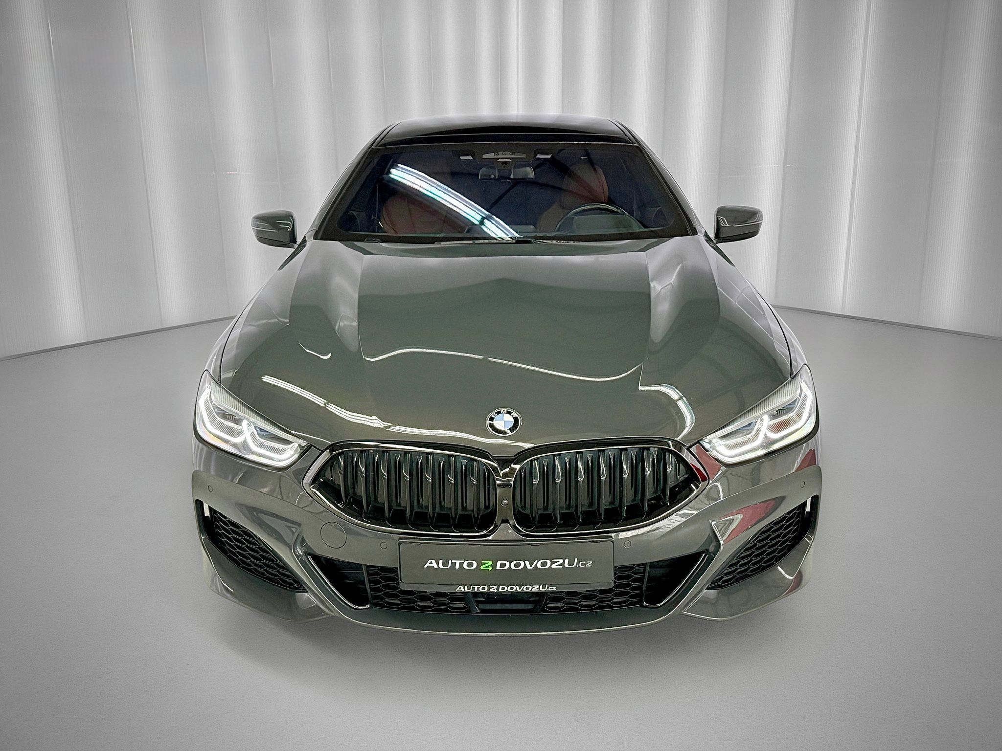 BMW Řada 8, 840d xDrive  GC M-SPORT - fotka 2