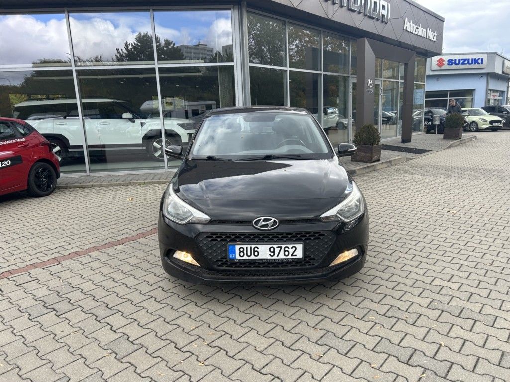 Hyundai i20, 1,3 - fotka 2