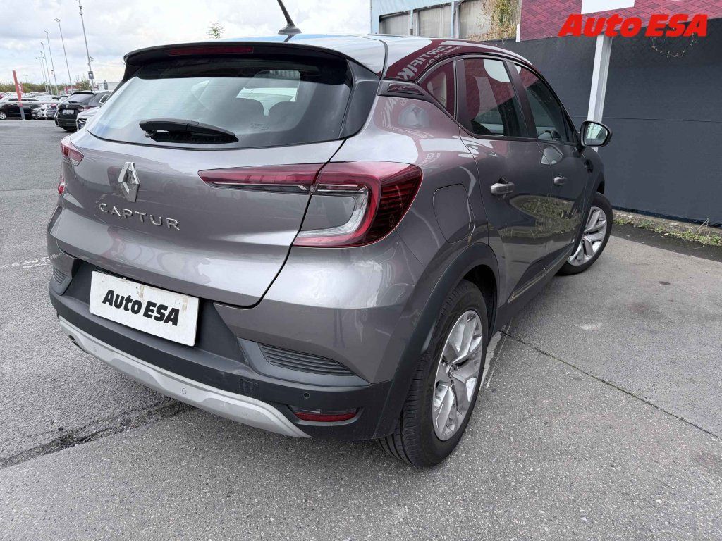 Renault Captur, 1.3TCE,2.maj,ČR - fotka 2