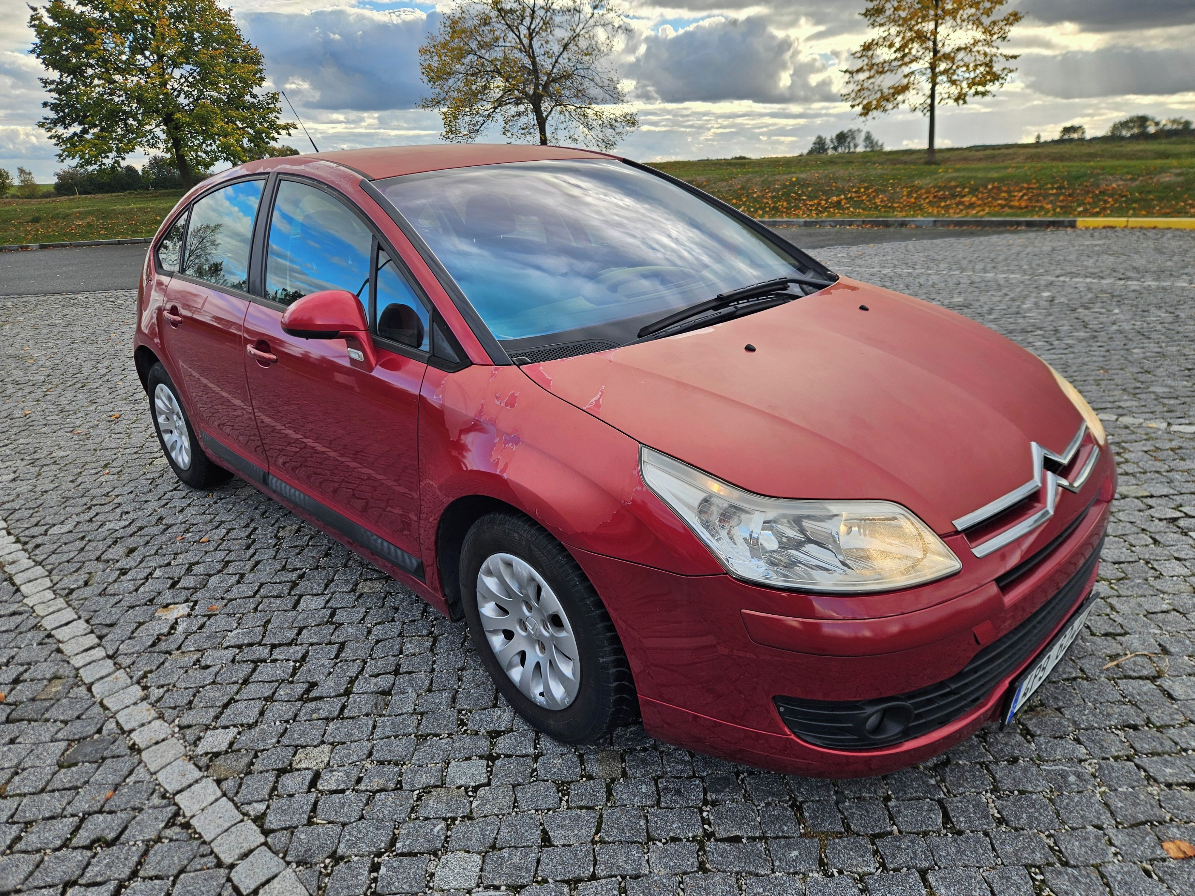 Citroën C4, 1.4 65kw, MOŽNÉ SPLÁTKY - fotka 4
