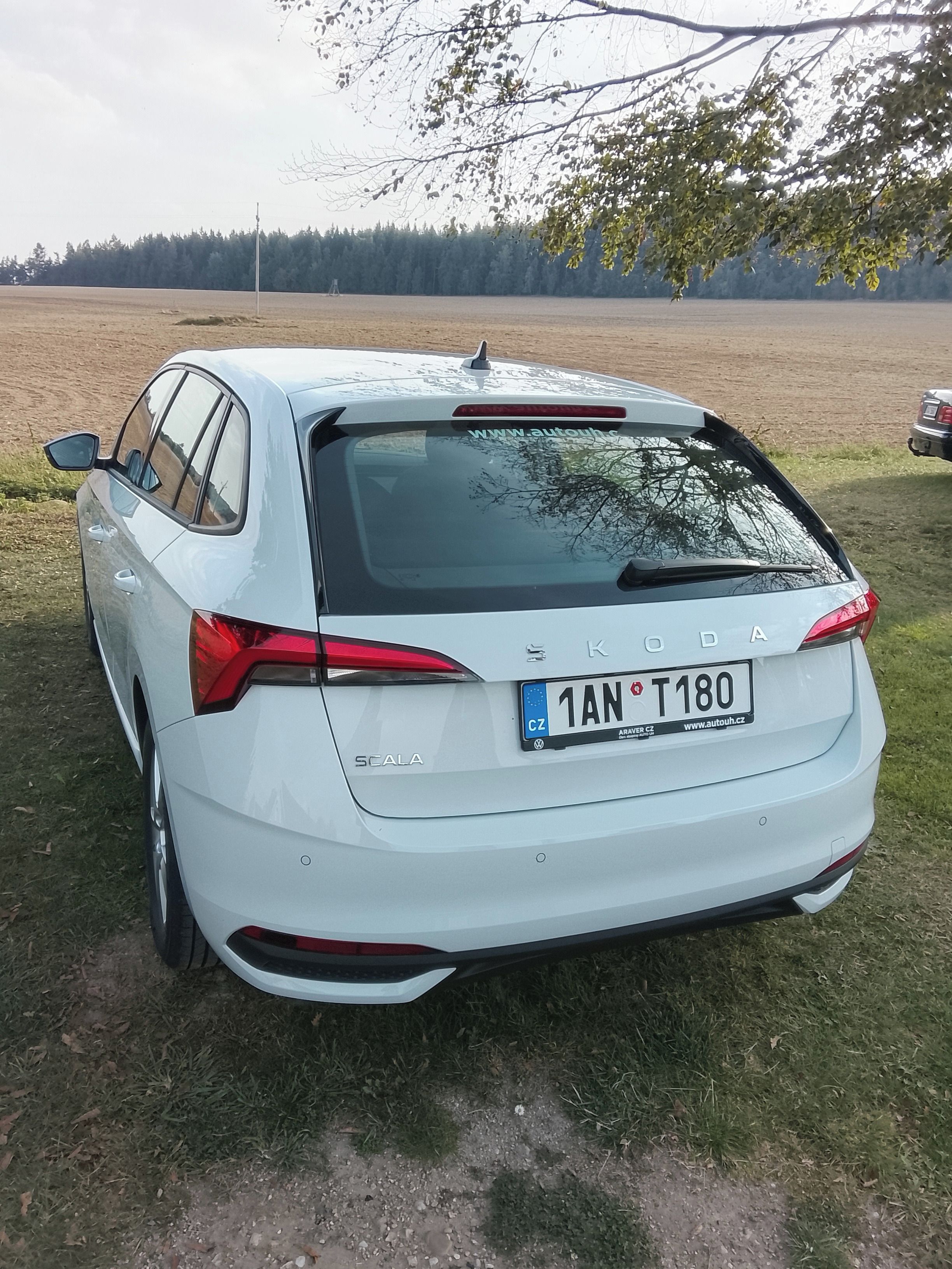 Škoda Scala, 1,0TSI 70kW 130 let - fotka 4