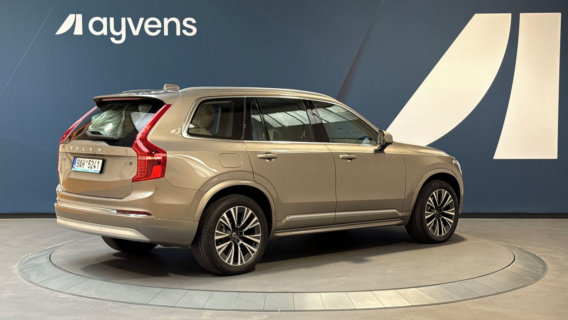 Volvo XC90, B5 AWD diesel Inscription Auto - fotka 2